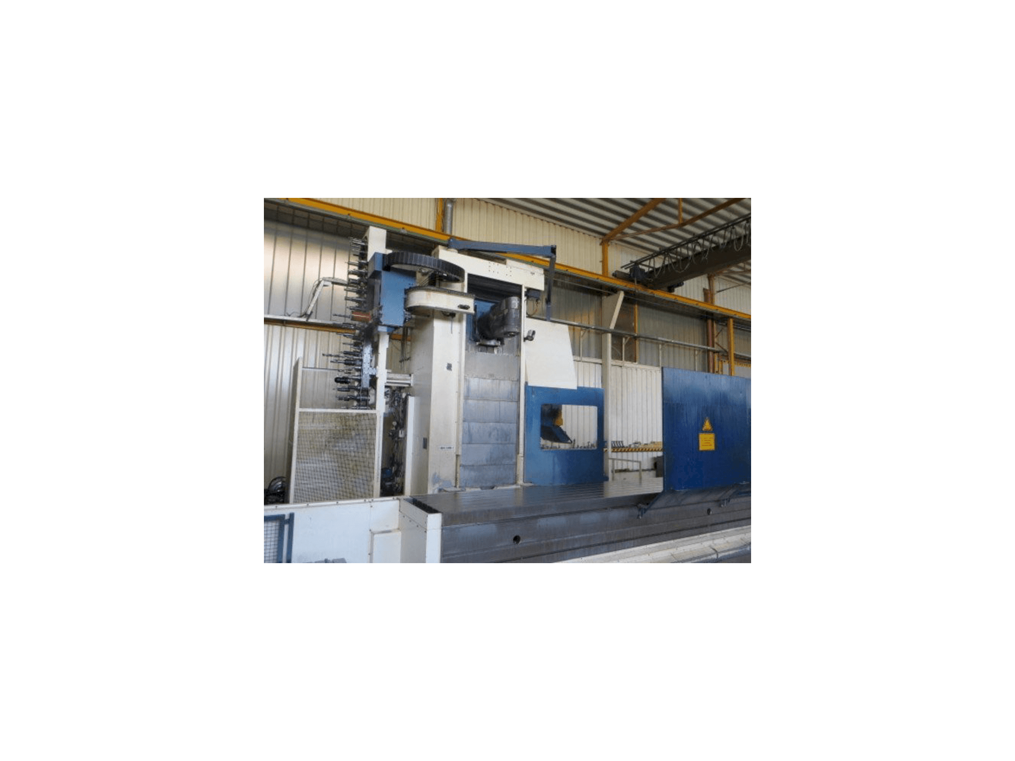 Vooraanzicht van Correa L 30/84 machine