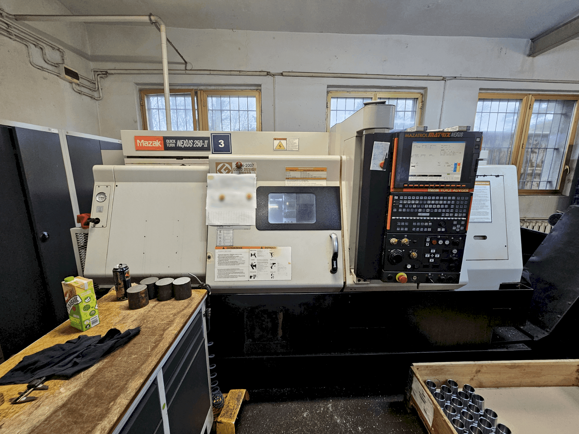 Vooraanzicht van Mazak QUICKTURN NEXUS 250-II machine