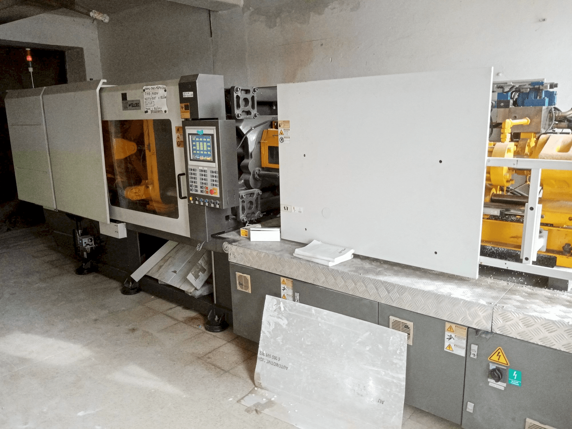 Vooraanzicht van Welltec 320F2 machine