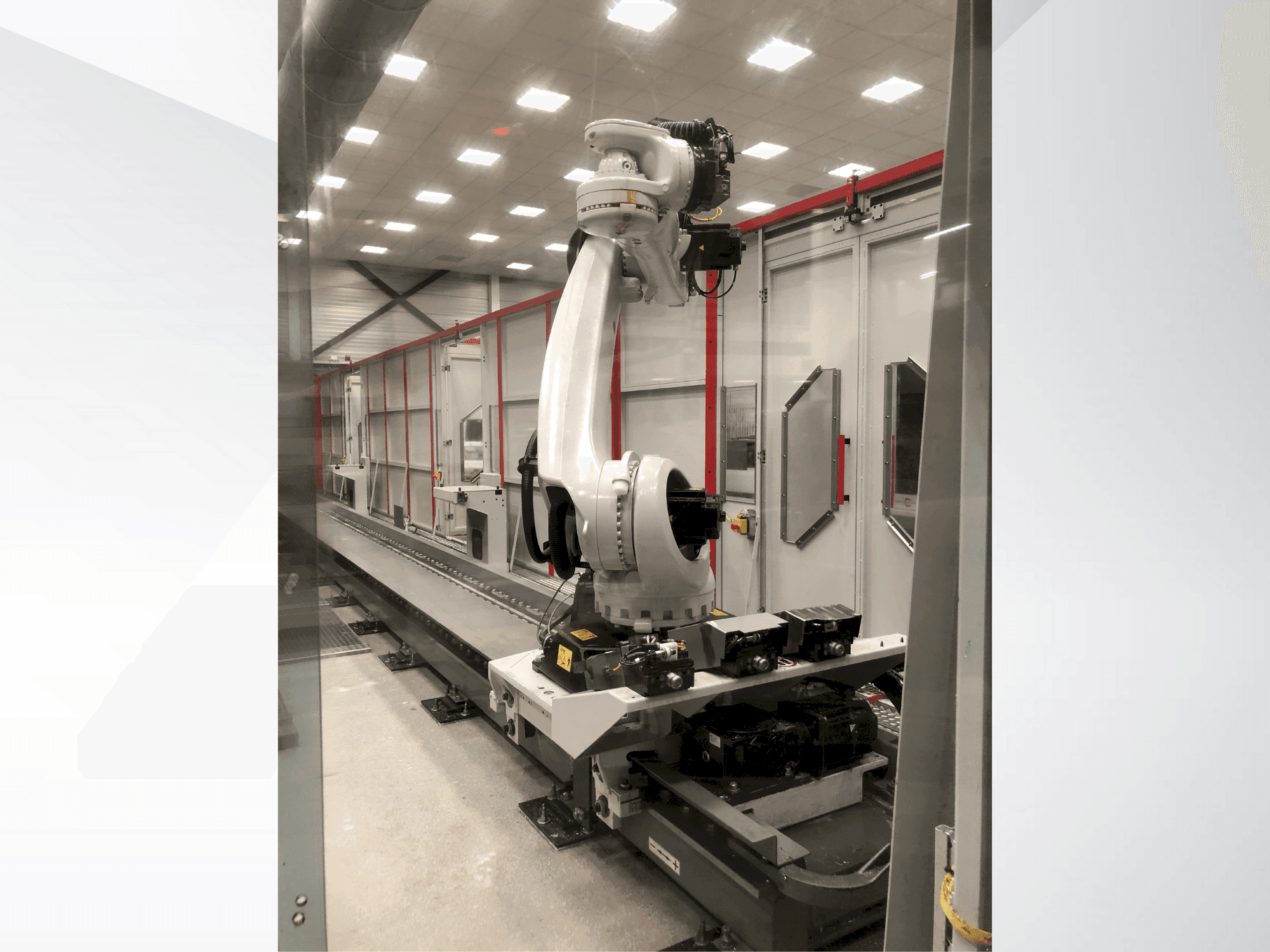 Vooraanzicht van HERMLE Cell machine