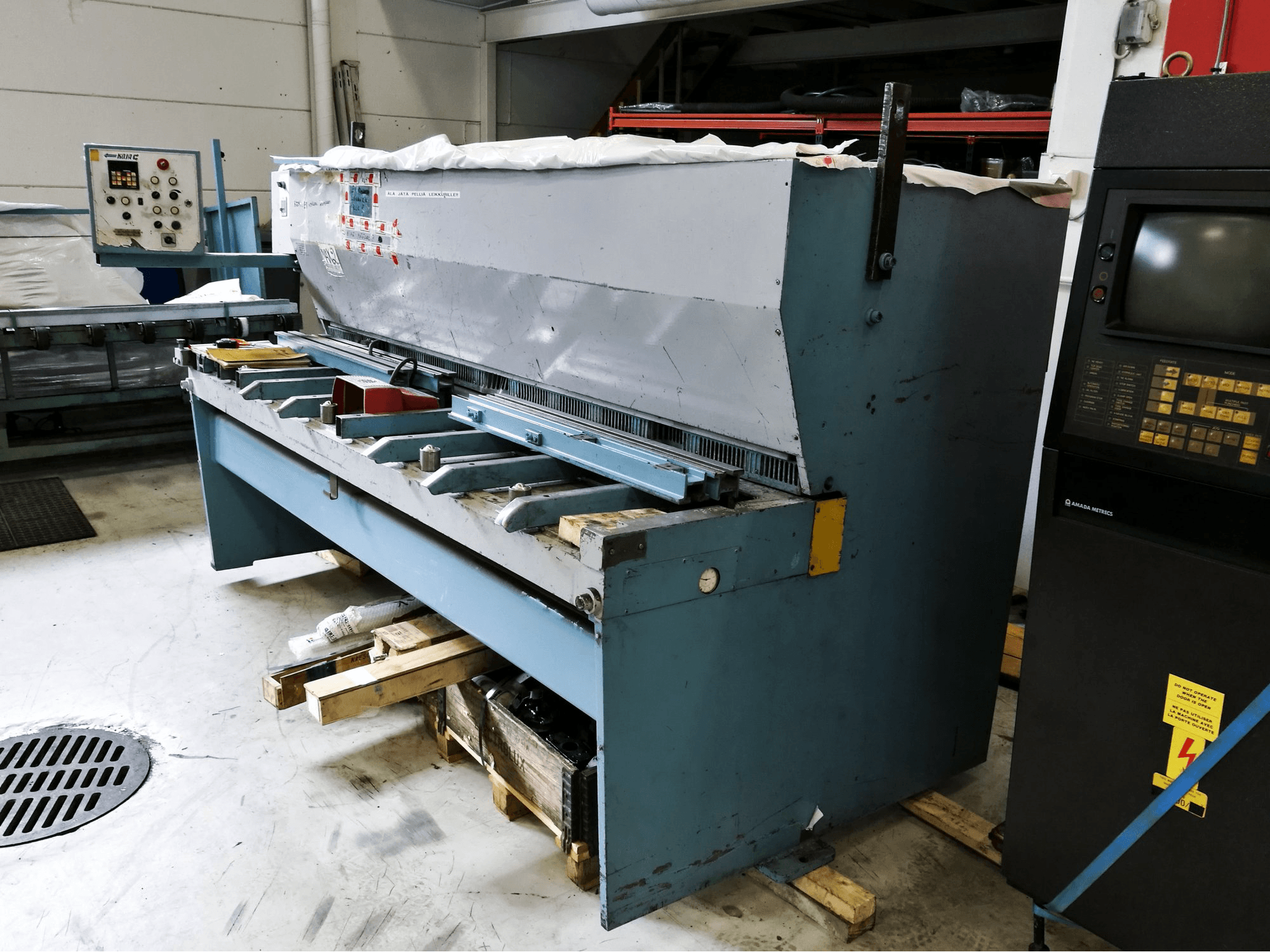 Vooraanzicht van CHE 25/4 machine