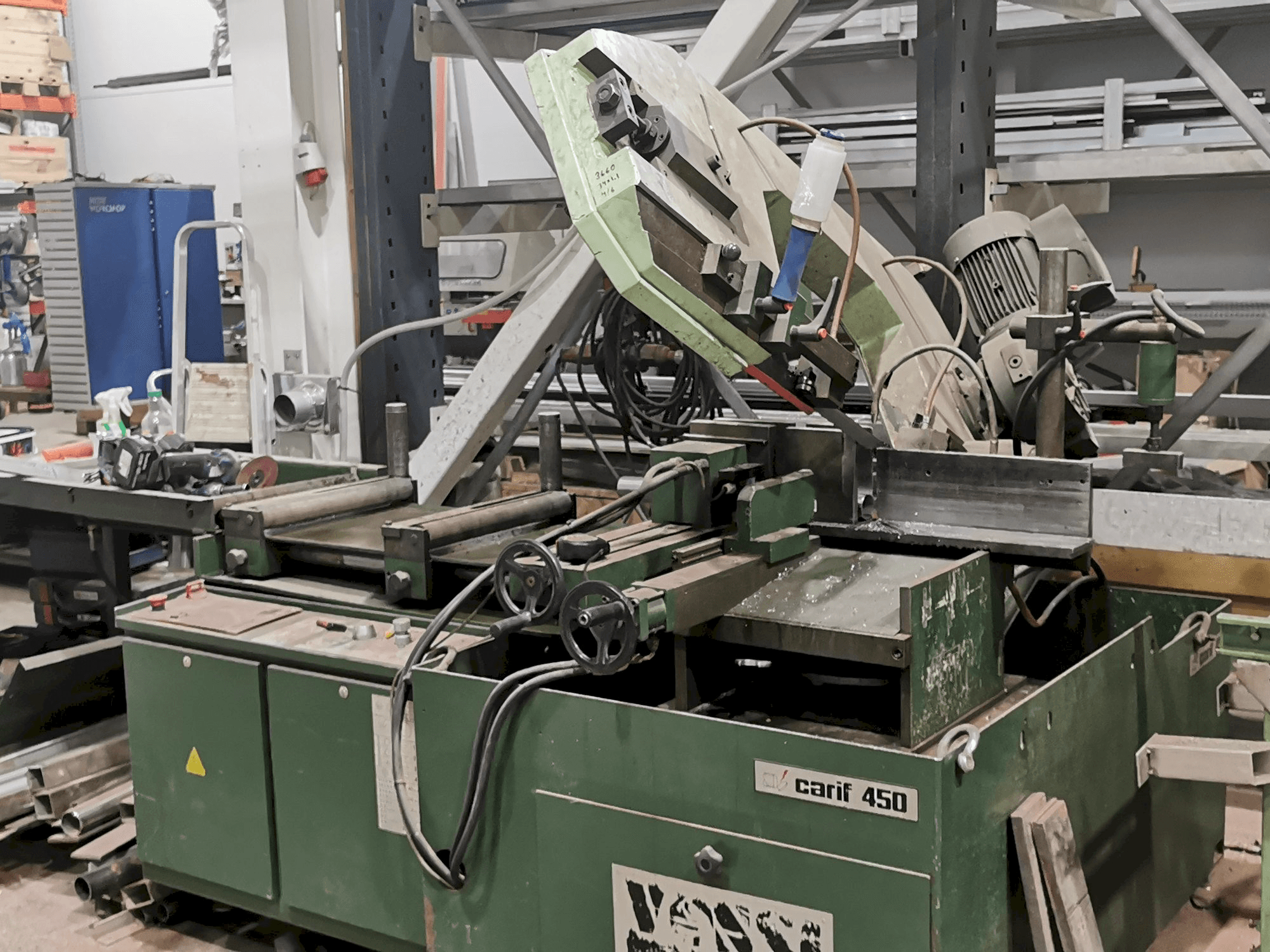 Vooraanzicht van carif 450 BA machine