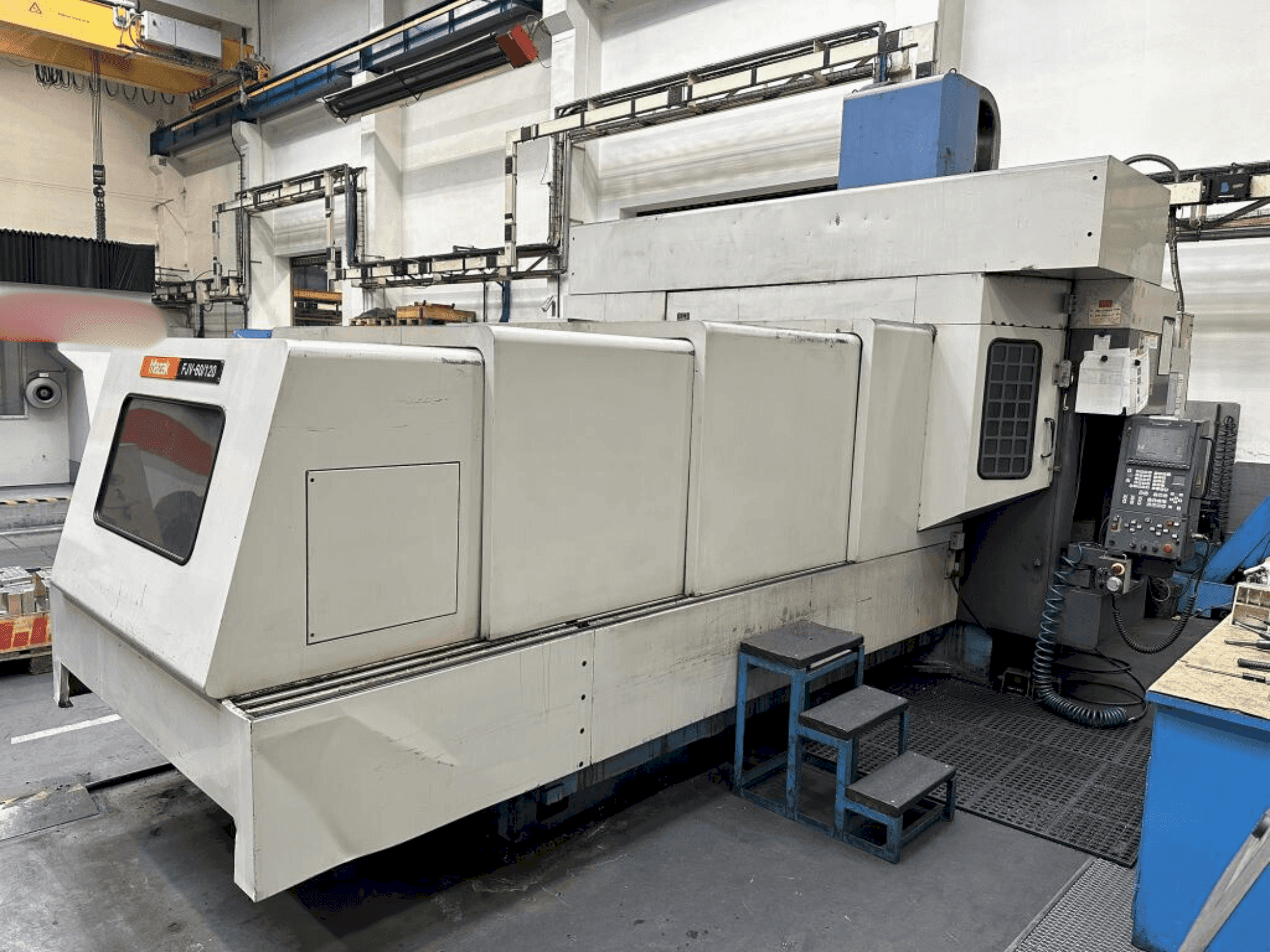 Vooraanzicht van Mazak FJV 60/120 machine