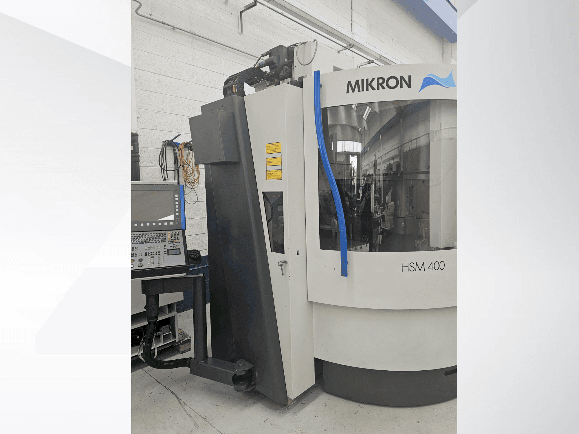 Vooraanzicht van MIKRON HSM 400 machine