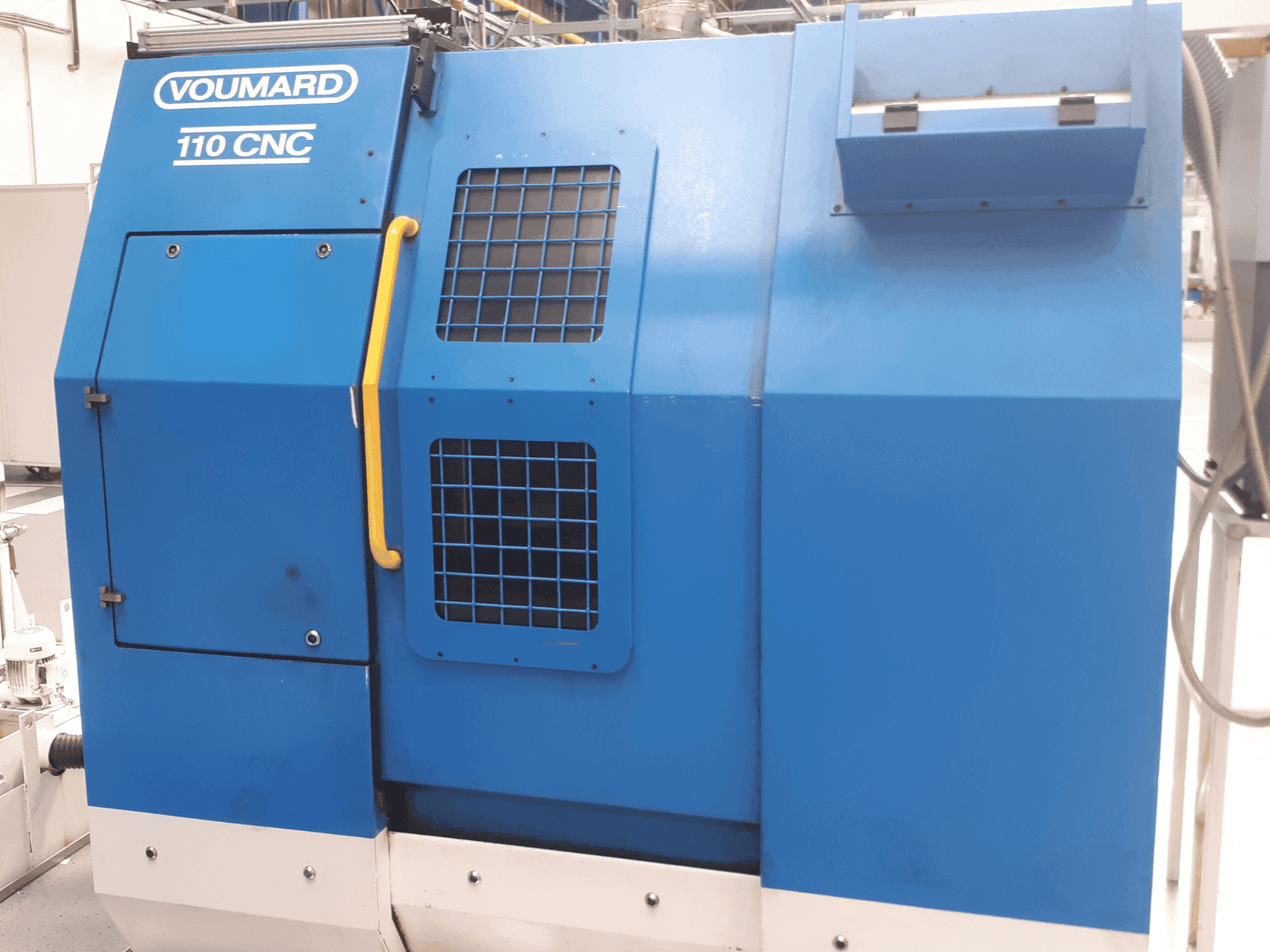 Vooraanzicht van VOUMARD 110 CNC T machine