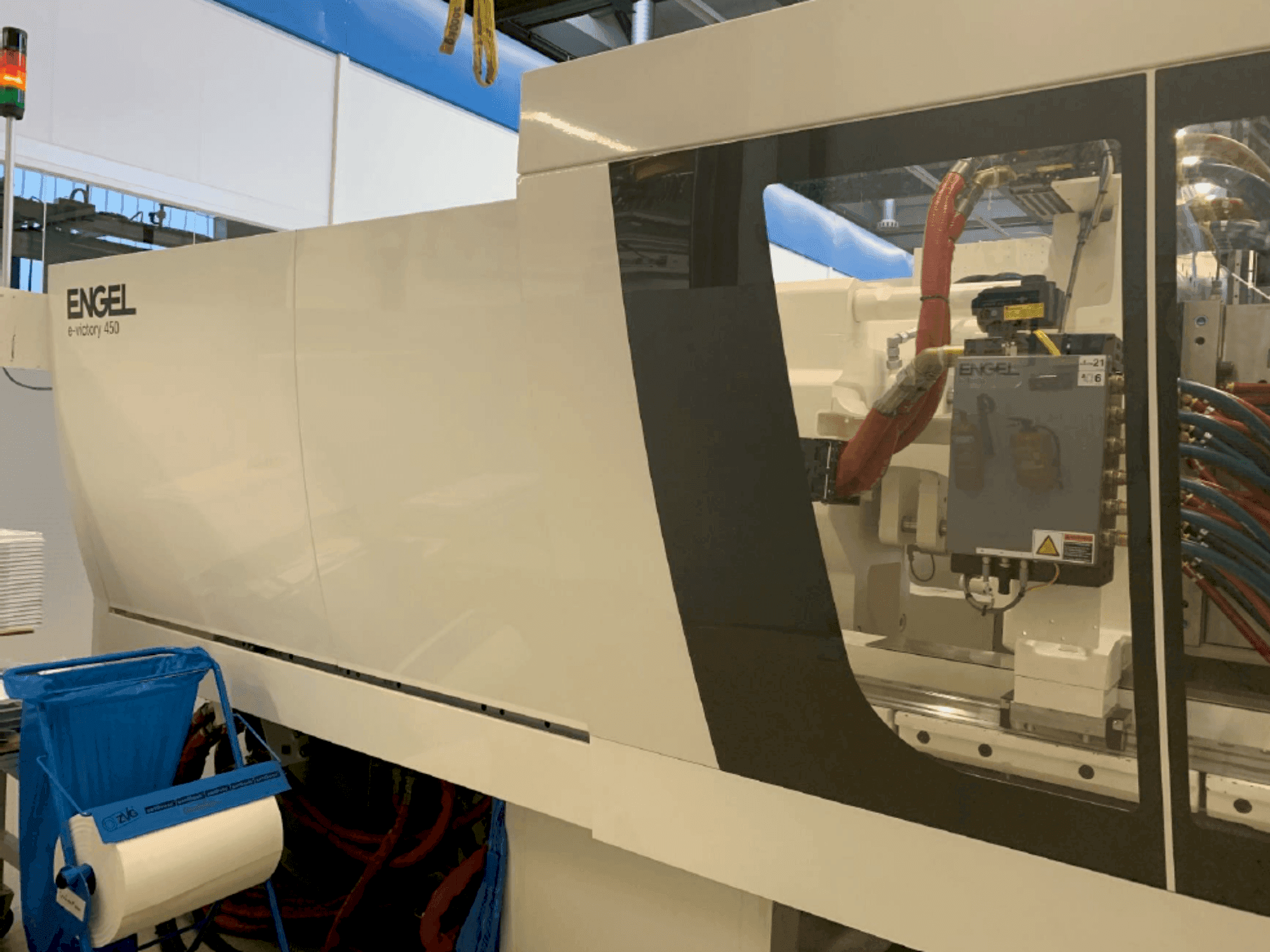 Vooraanzicht van Engel e-Victory 740/450 US machine