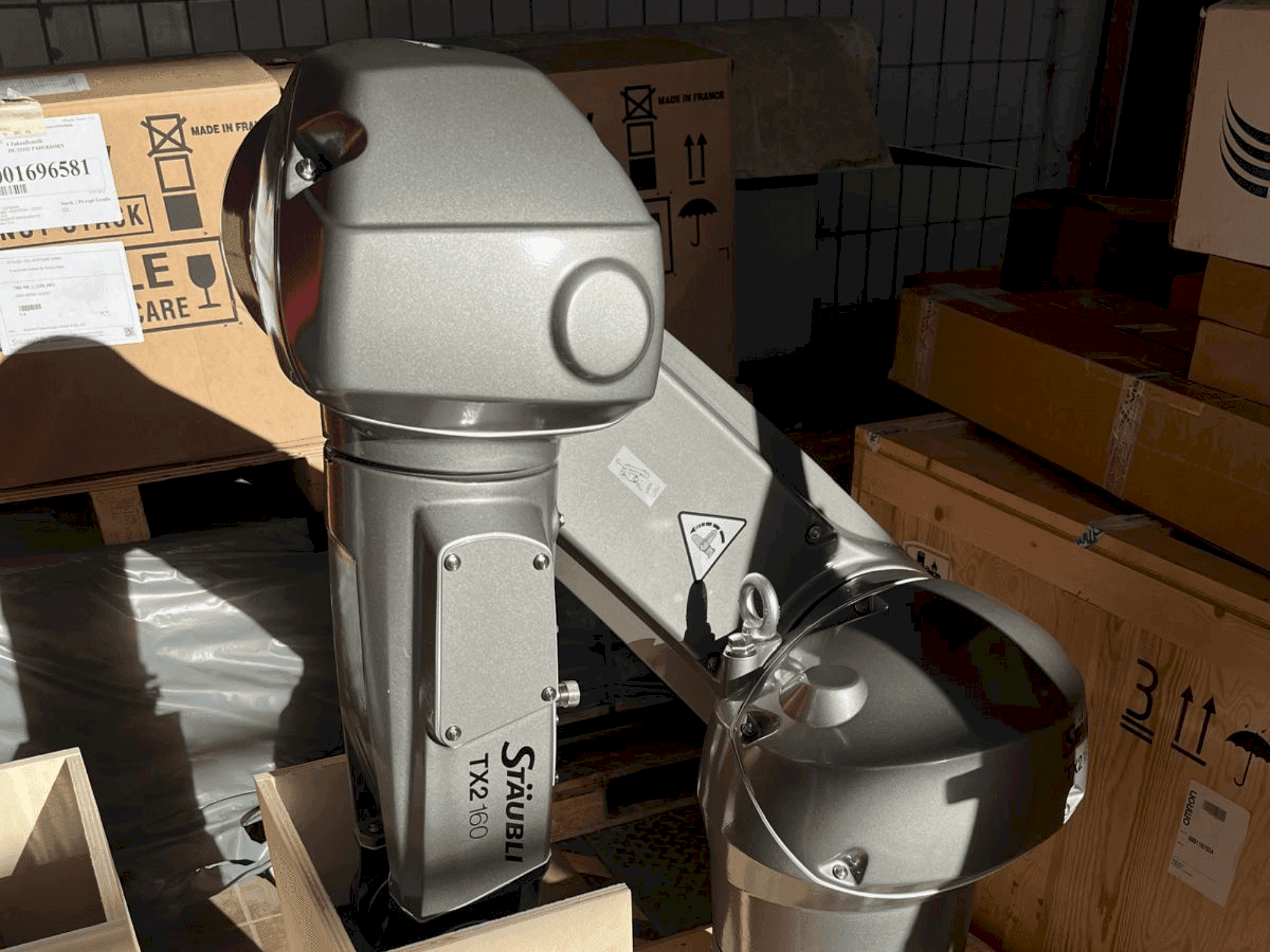 Vooraanzicht van STAUBLI TX2-160 HE machine