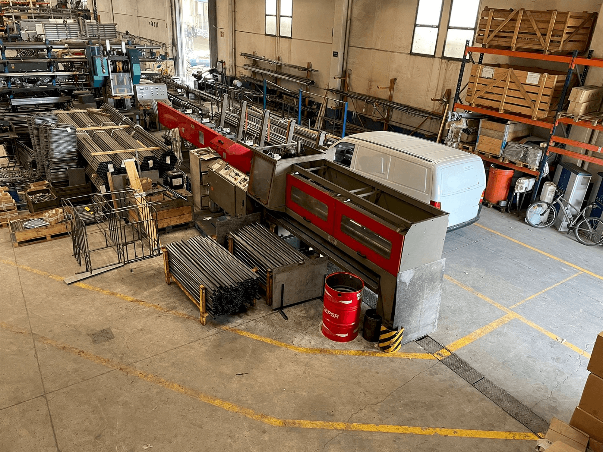 Vooraanzicht van Simec MEC 120 BM 2L machine