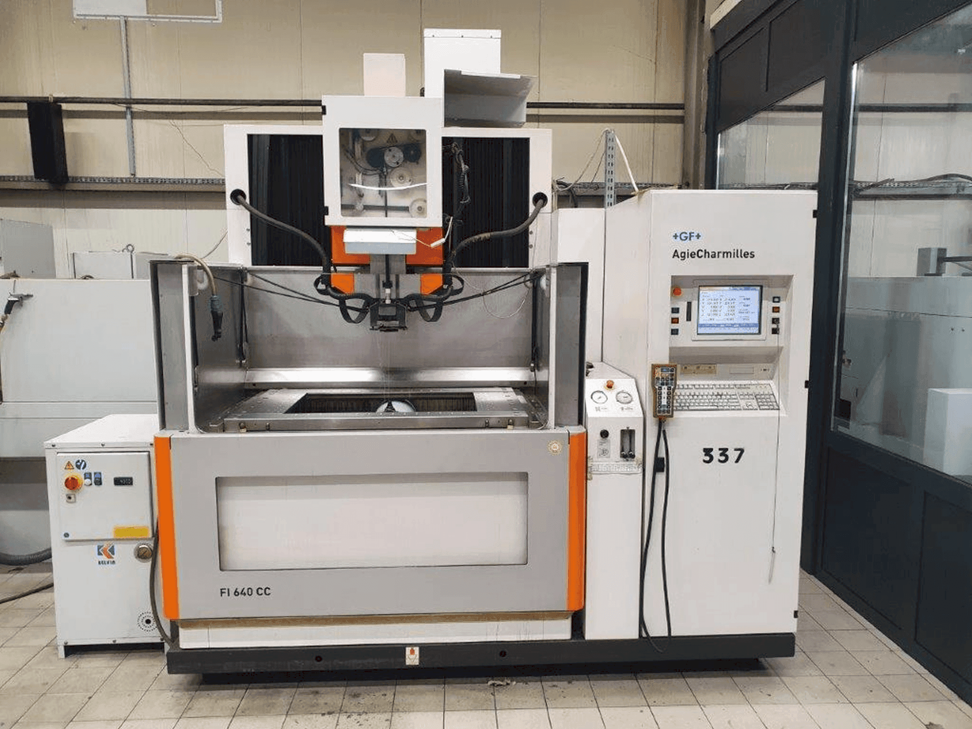 Vooraanzicht van AgieCharmilles FI 640 CC machine