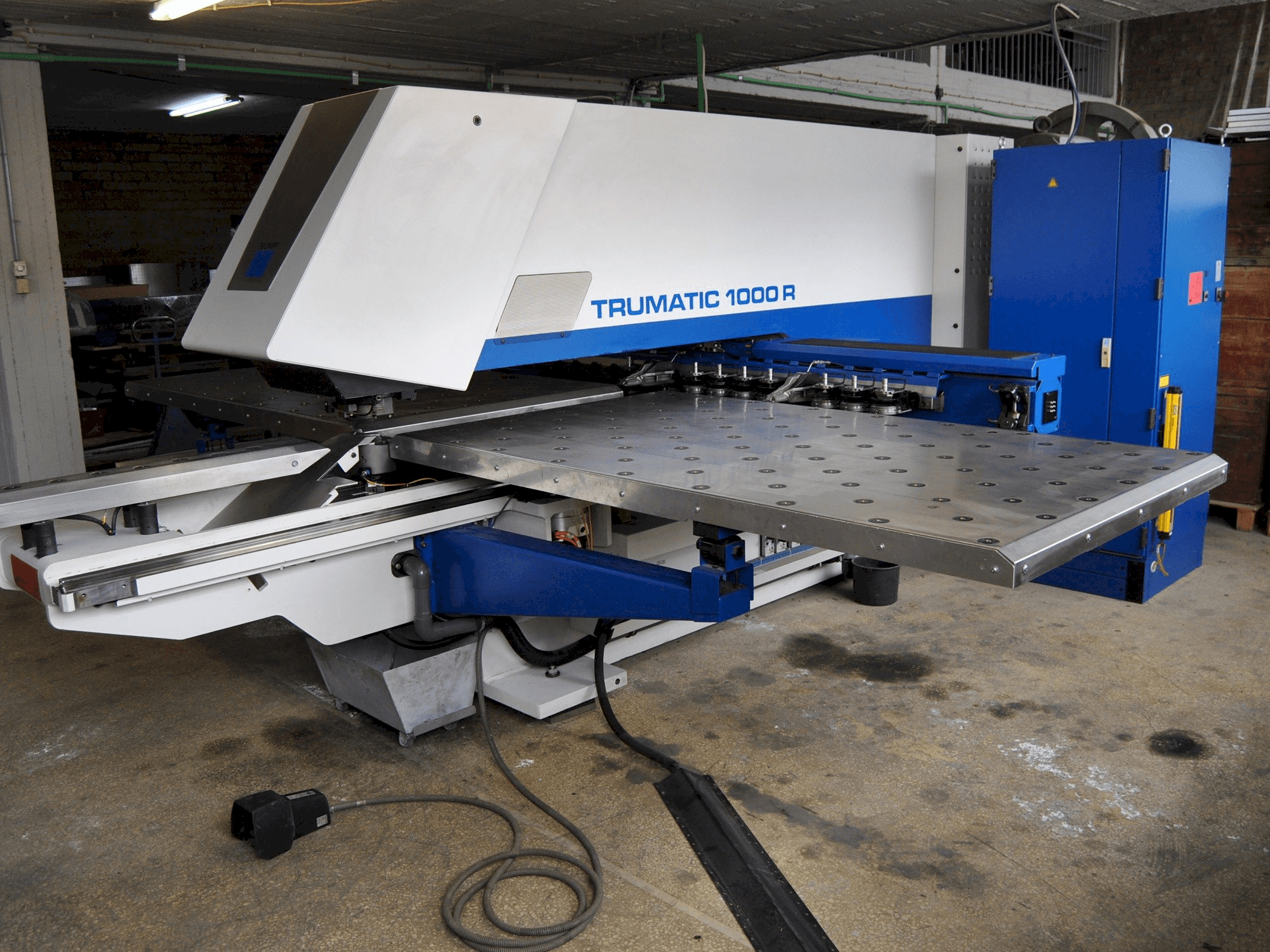 Vooraanzicht van Trumpf Trumatic 1000 R machine