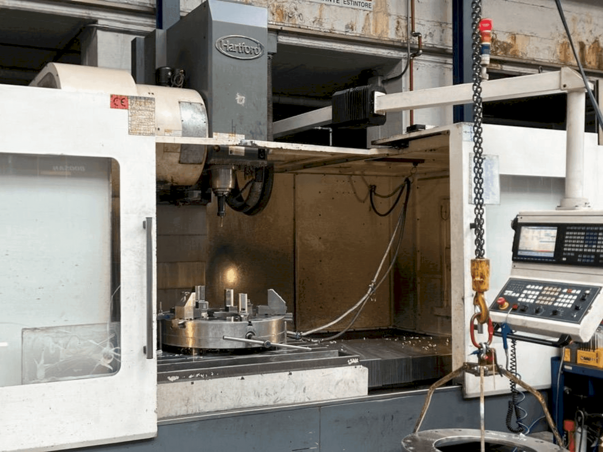 Vooraanzicht van HARTFORD HCMC 18 machine