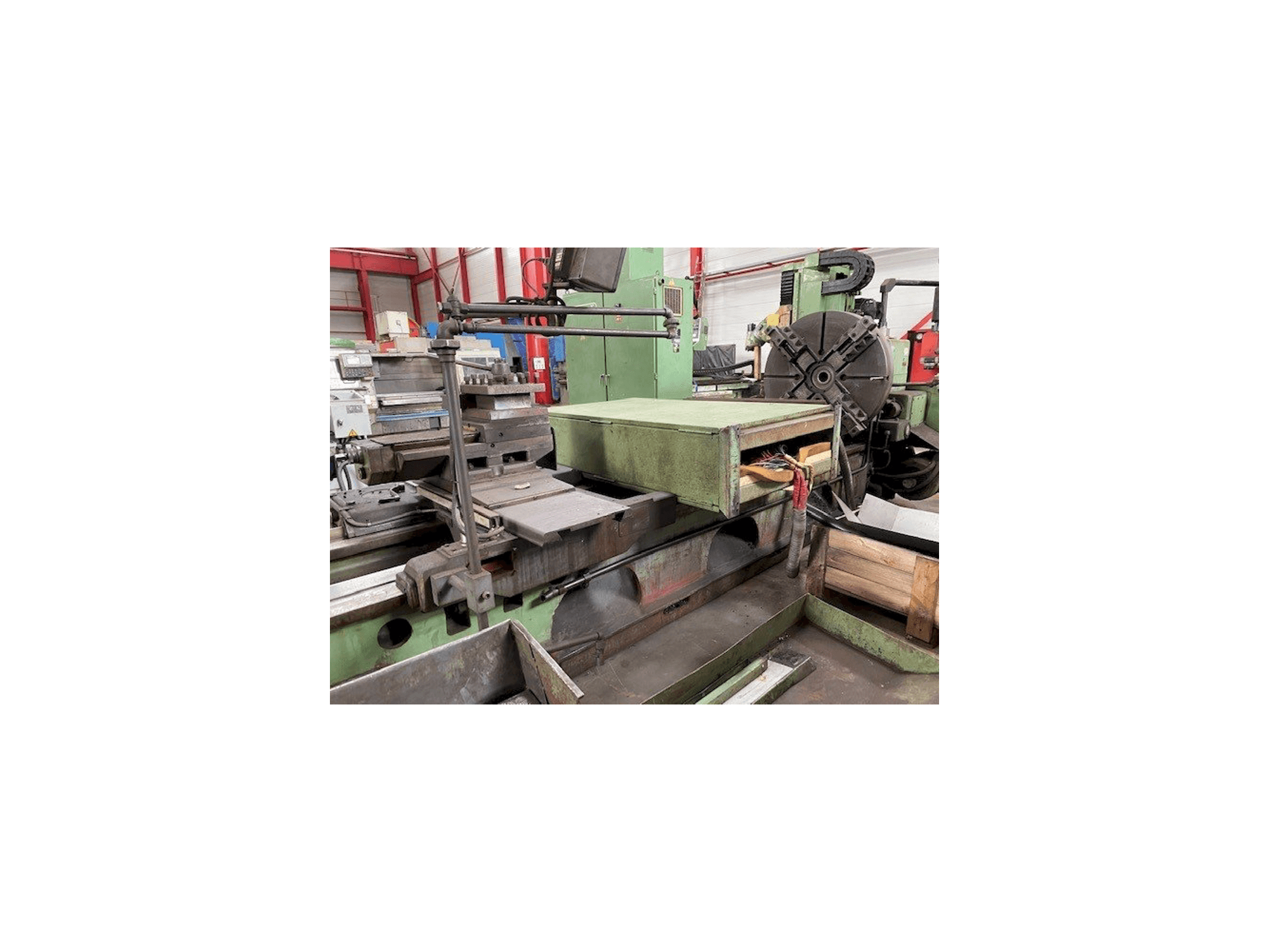 Vooraanzicht van TOS SU 100/8000 machine