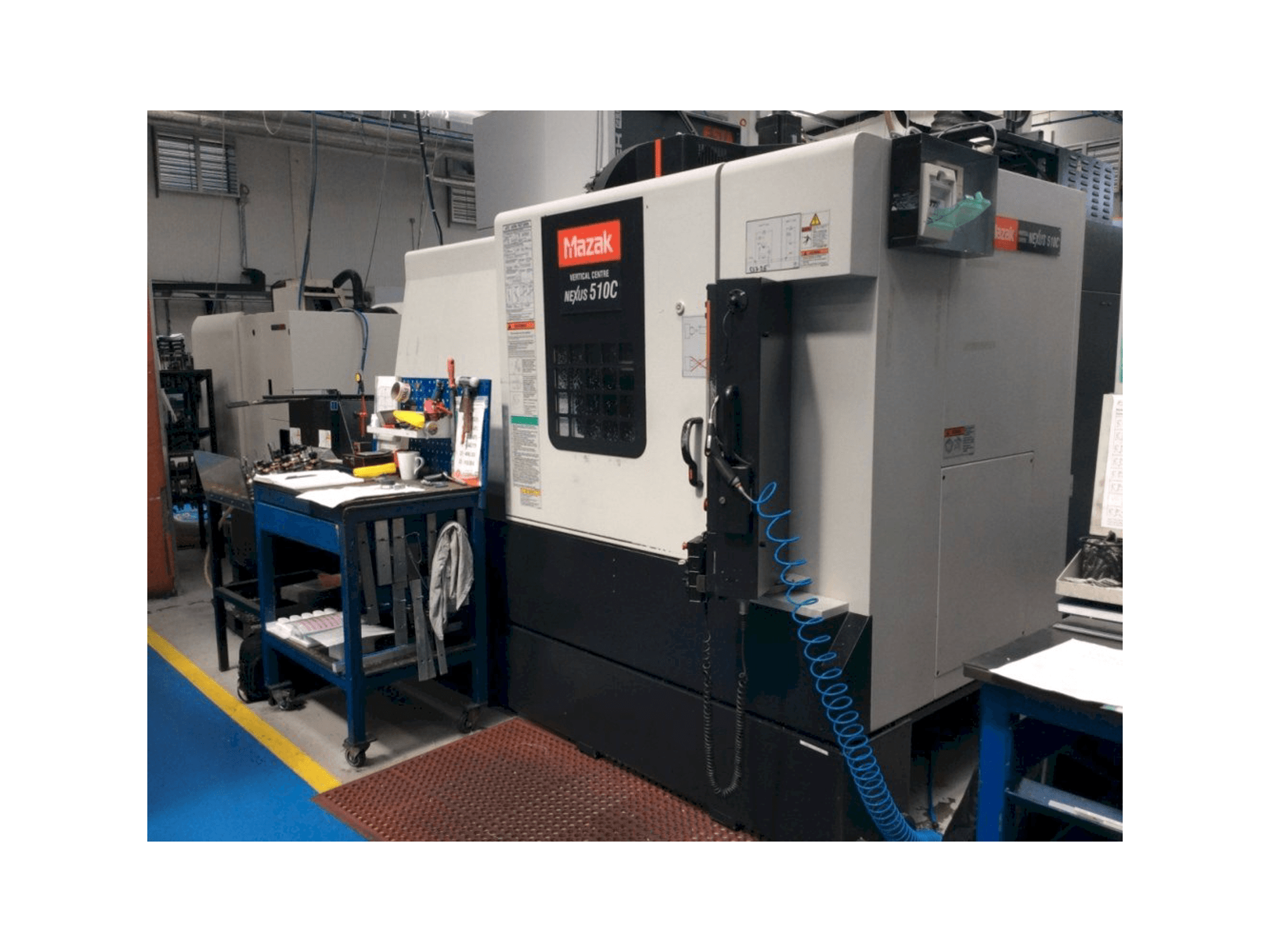 Vooraanzicht van Mazak Nexus VCN 510C machine