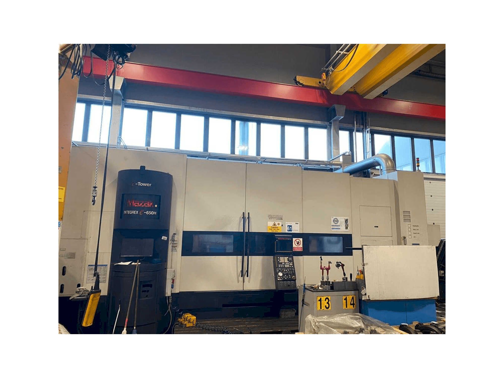 Vooraanzicht van Mazak Integrex E650H x 3000mm machine