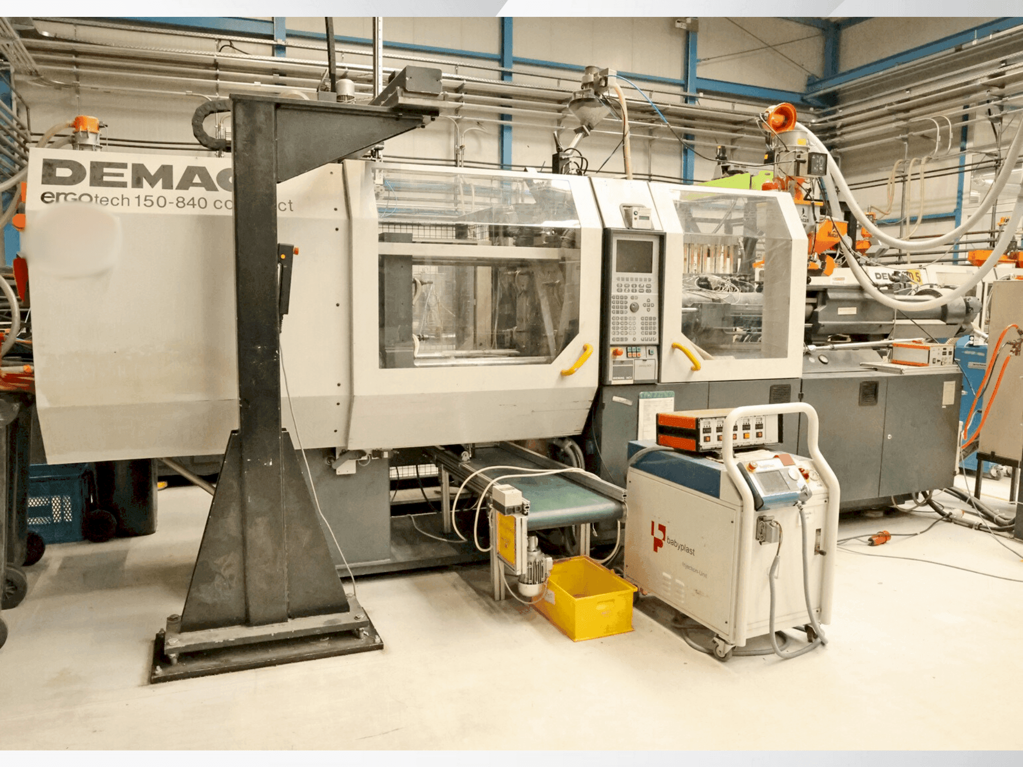 Vooraanzicht van DEMAG Ergotech 150-849 NC 4 compact machine