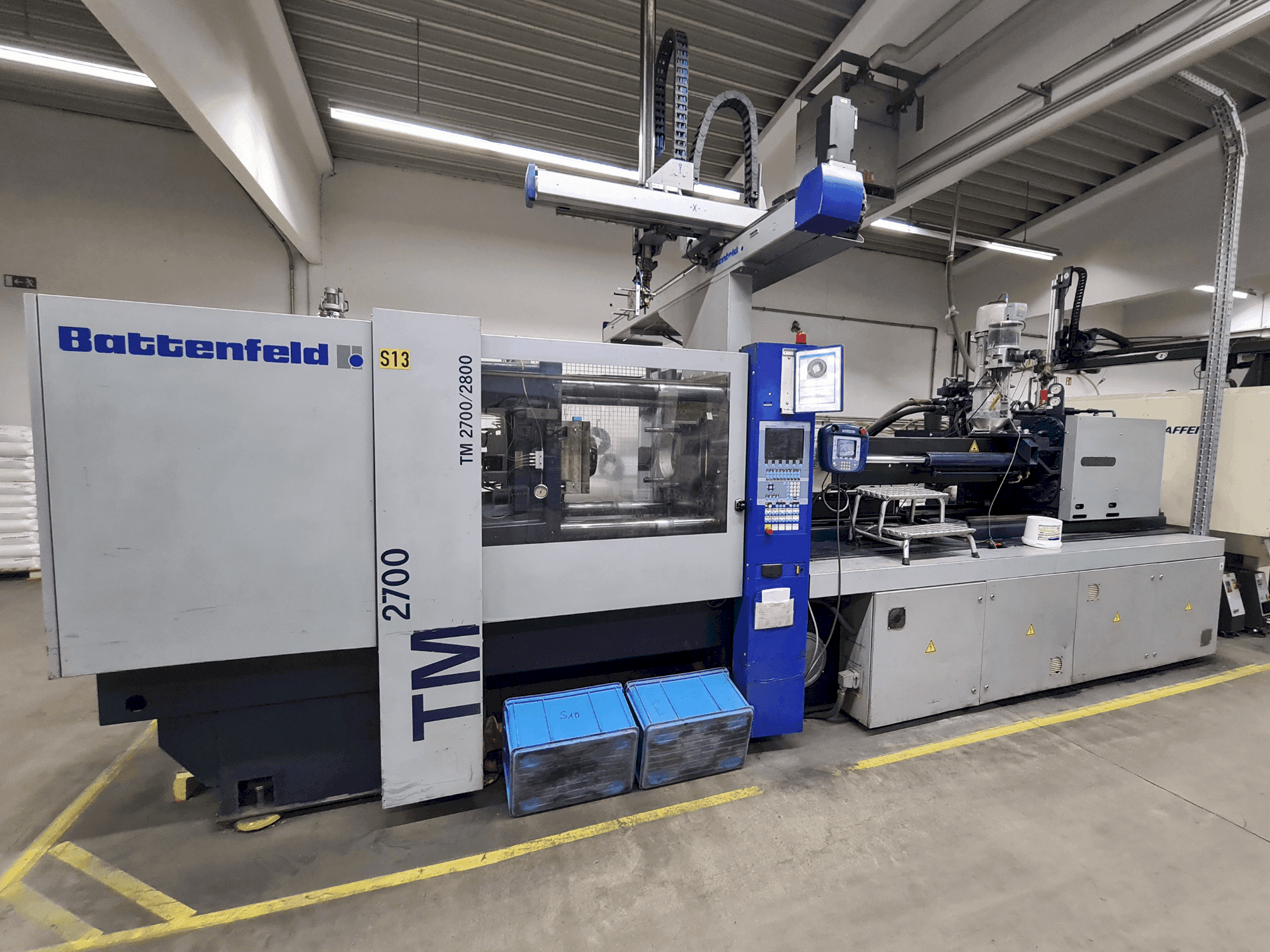 Vooraanzicht van Battenfeld TM 2700/2800 machine