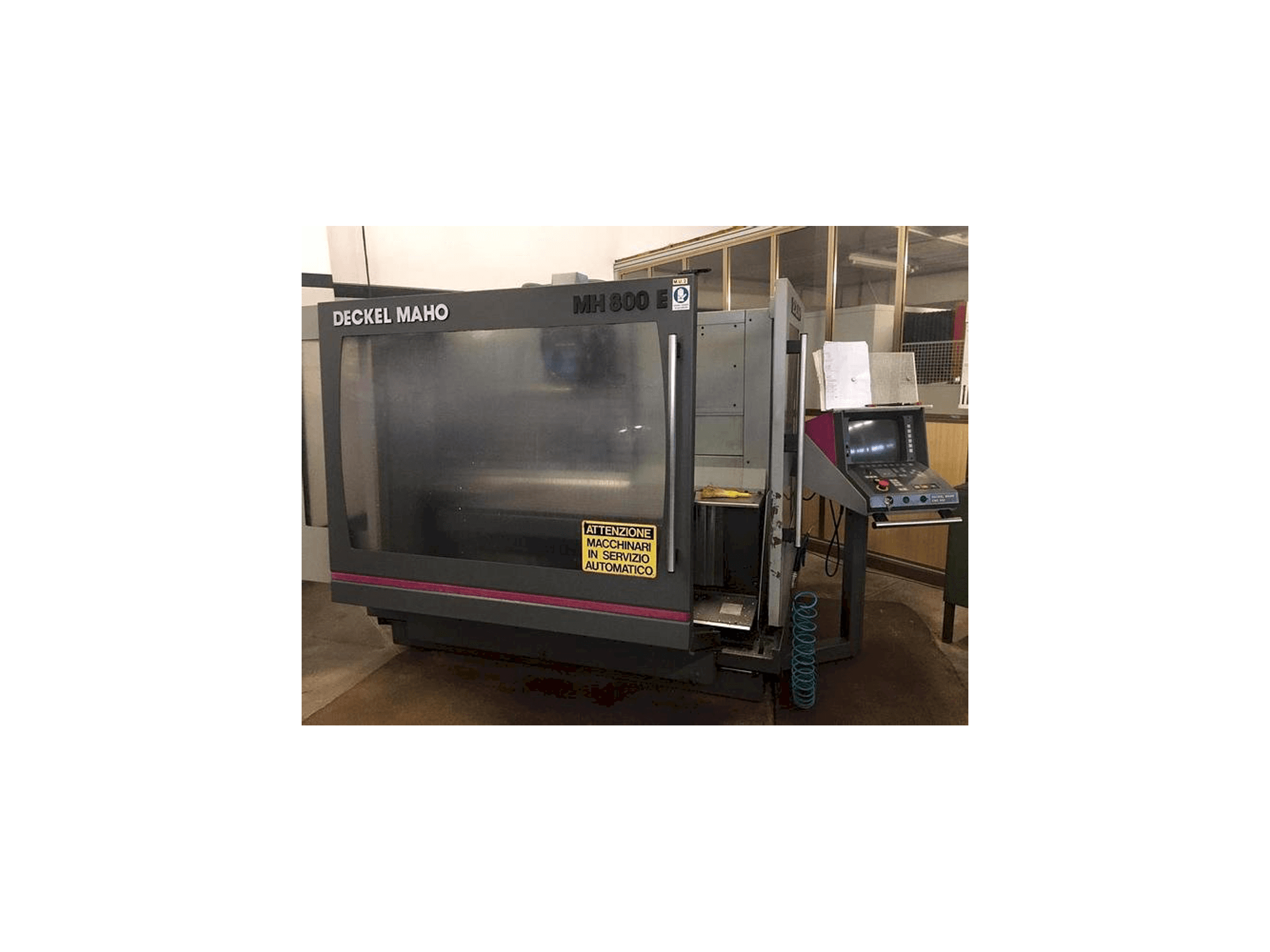 Vooraanzicht van DECKEL MAHO MH800E machine