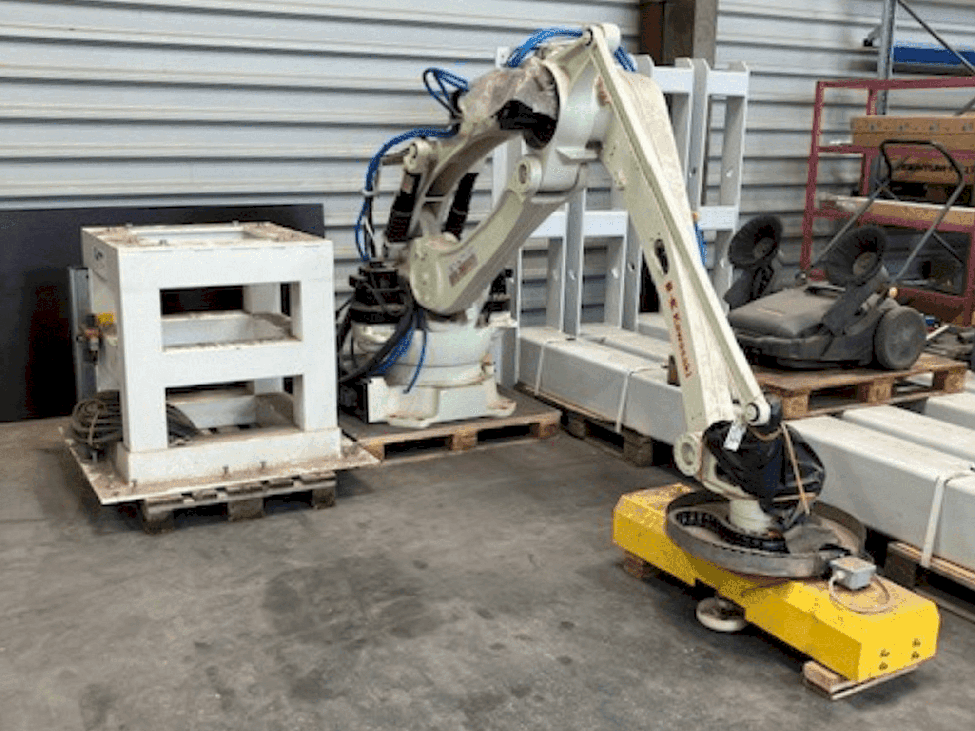 Vooraanzicht van Kawasaki 3CP180L-AC03 (2018) machine