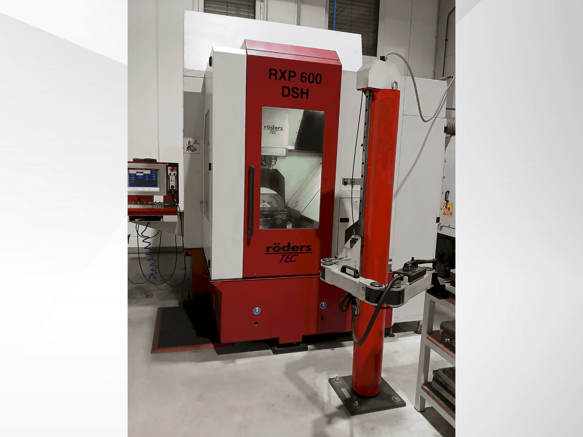 Vooraanzicht van Röders TEC RXP 600 DSH machine