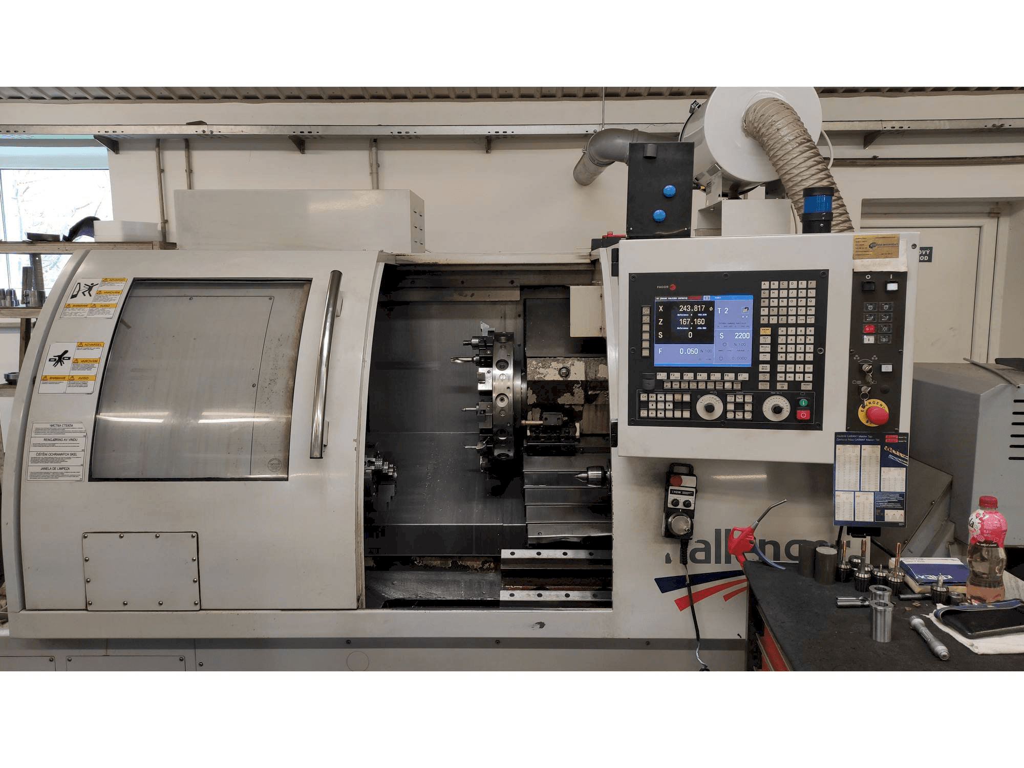 Vooraanzicht van MICROCUT LT-65 machine