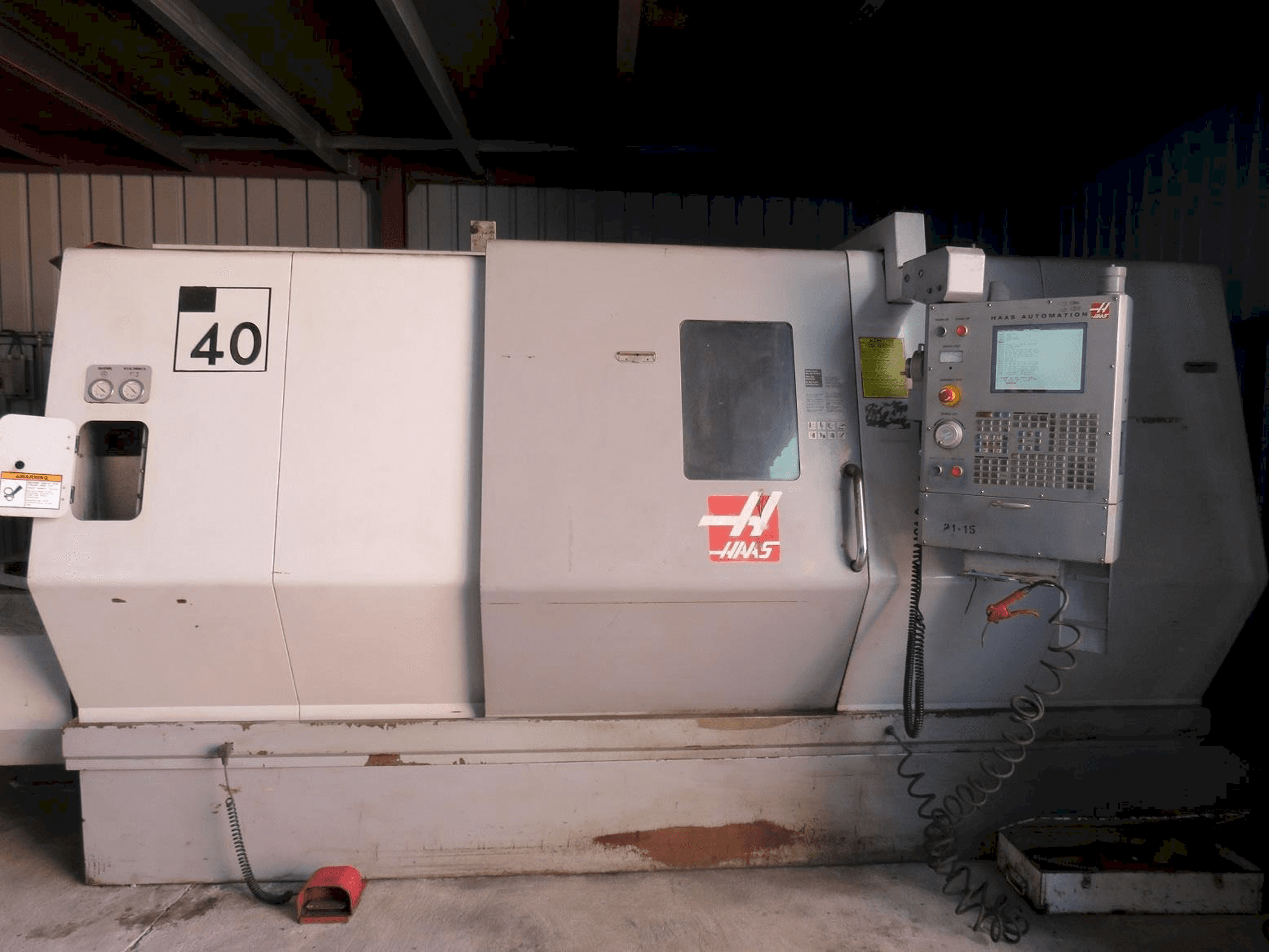 Vooraanzicht van HAAS SL-40 machine