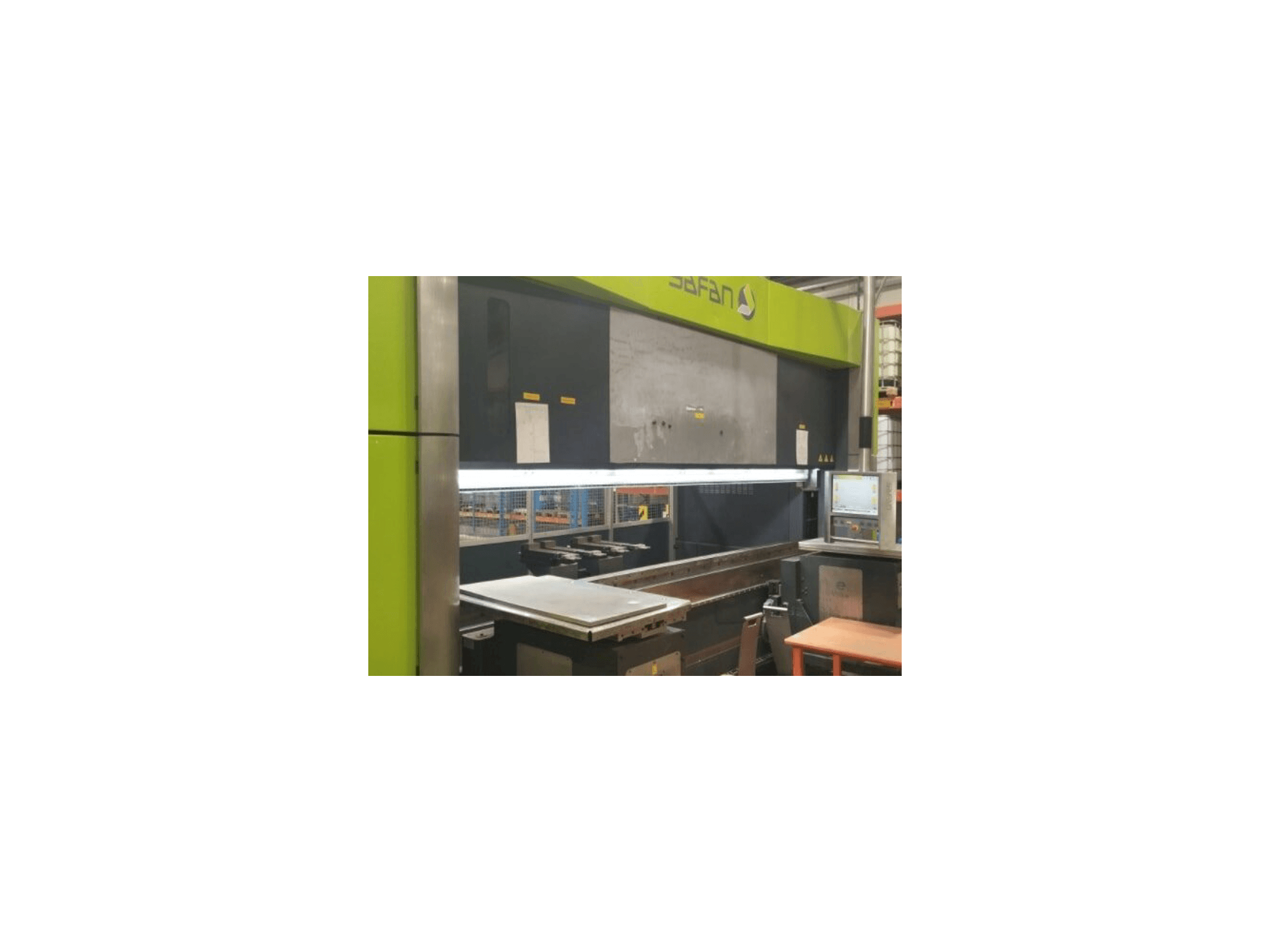 Vooraanzicht van Safan SAFAN E-brake 300-4100 machine