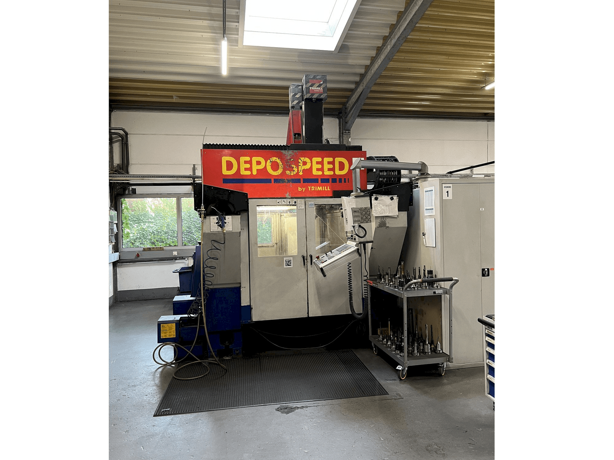 Vooraanzicht van TRIMILL 1011 Depo Speed machine