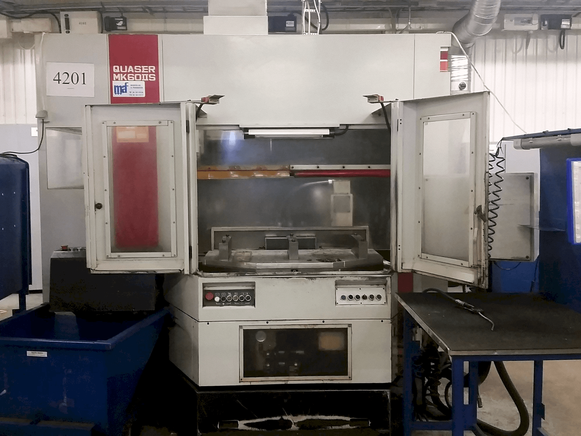 Vooraanzicht van Quaser MK60 IIS machine