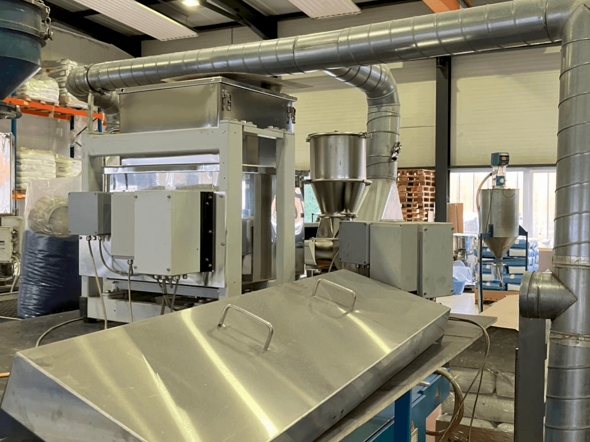 Vooraanzicht van COPERION STS35 machine