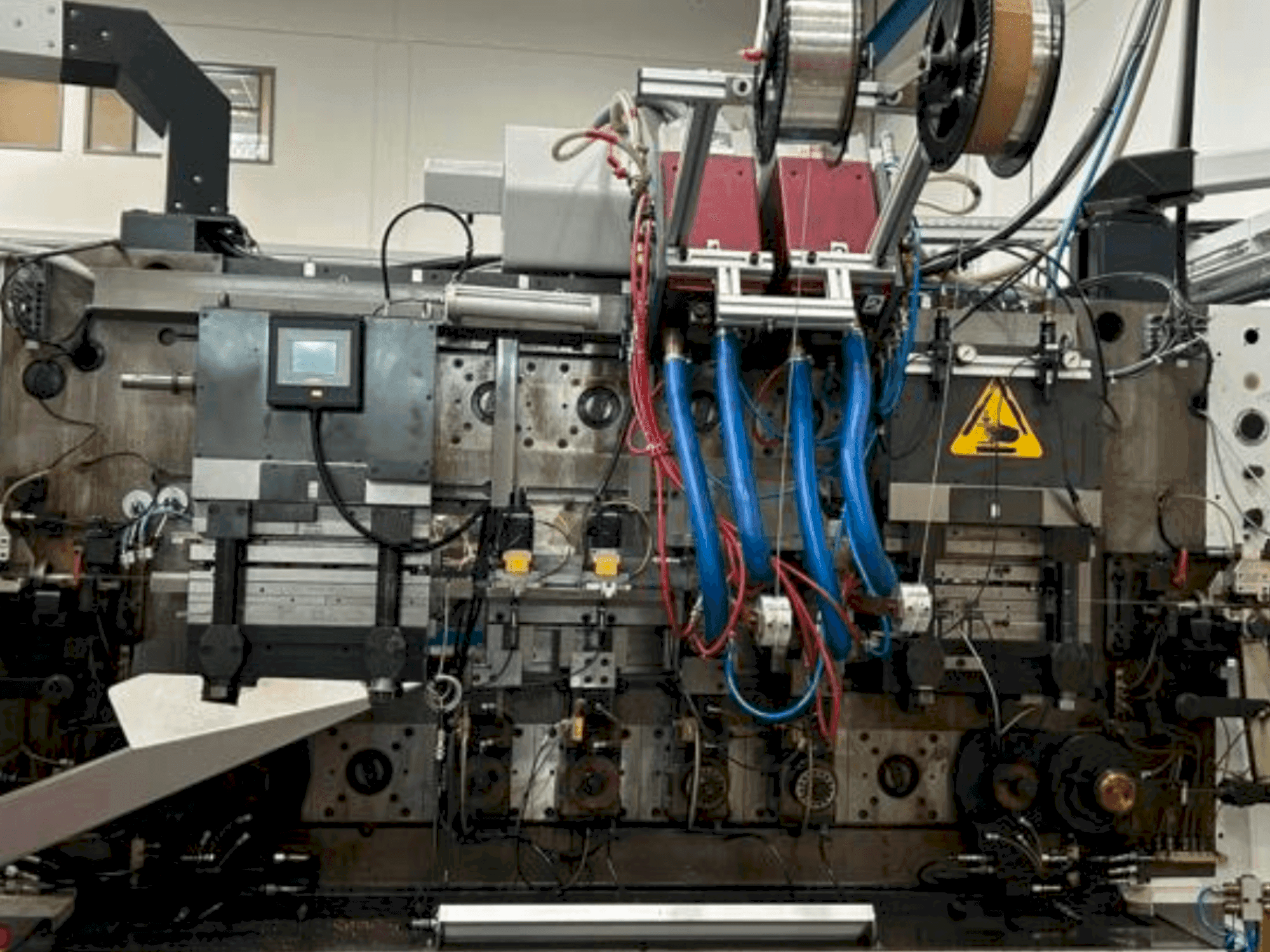 Vooraanzicht van Bihler BZ 2/8 machine