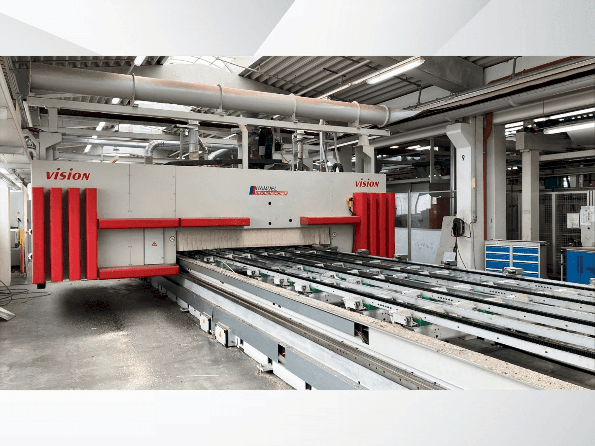 Vooraanzicht van Hamuel Reichenbacher VISION III-TT-L machine