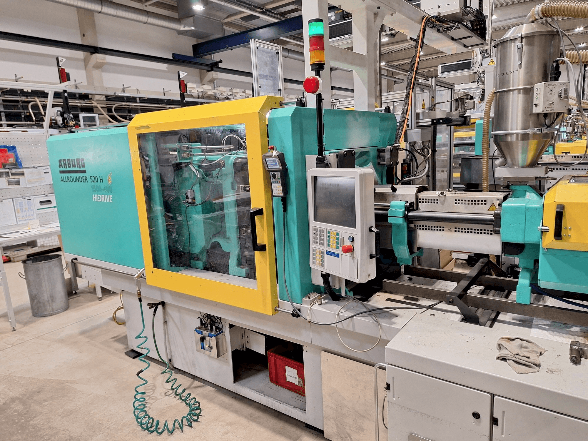 Vooraanzicht van Arburg 520 H 1500-400 (2013) machine