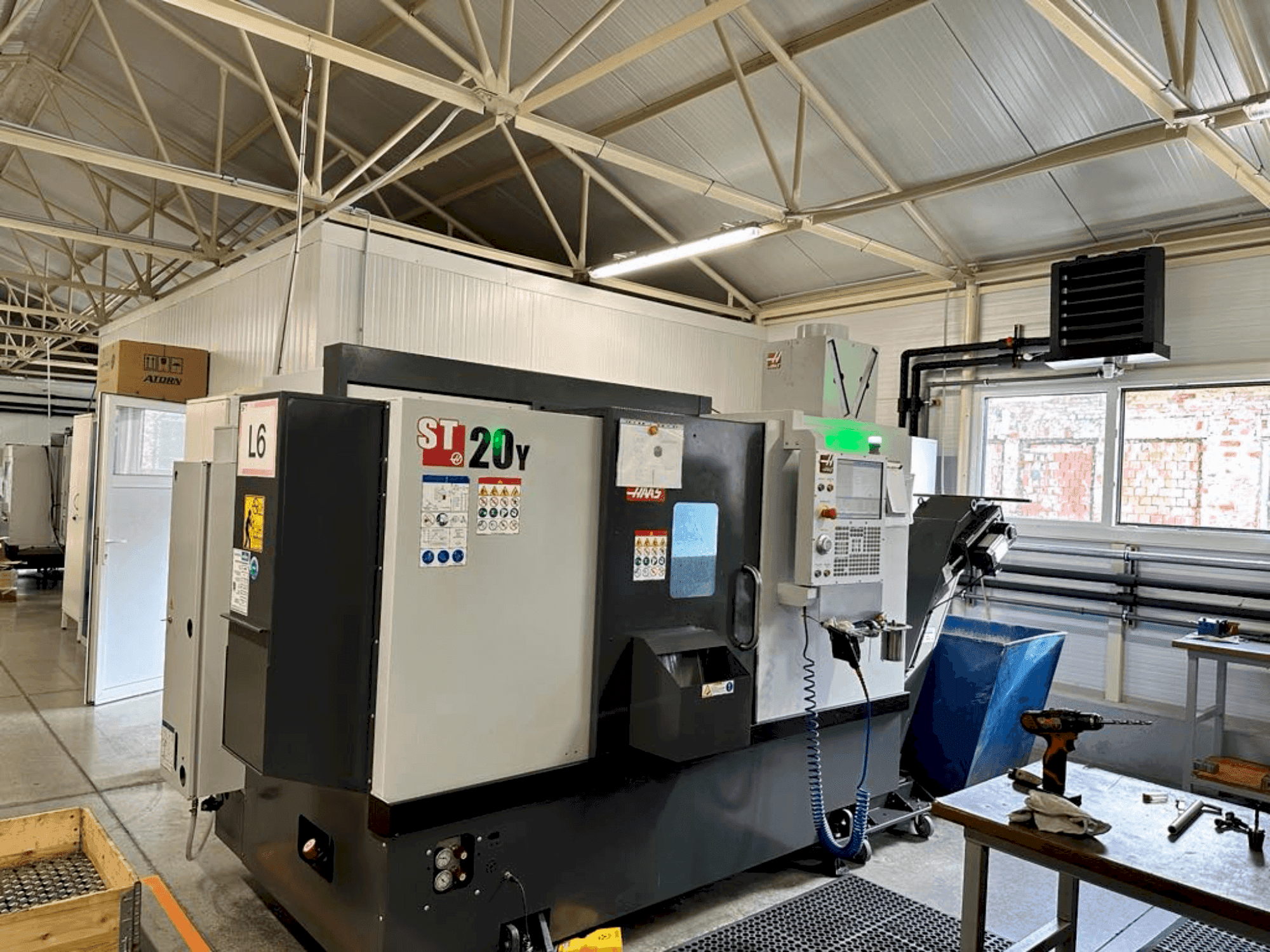 Vooraanzicht van HAAS ST-20Y machine