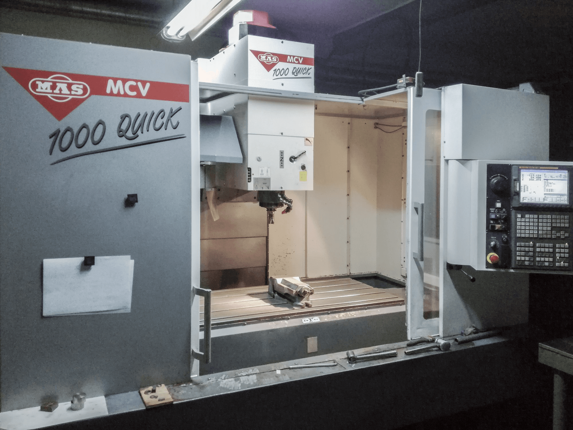 Links zicht van KOVOSVIT MAS MCV 1000 QUICK machine