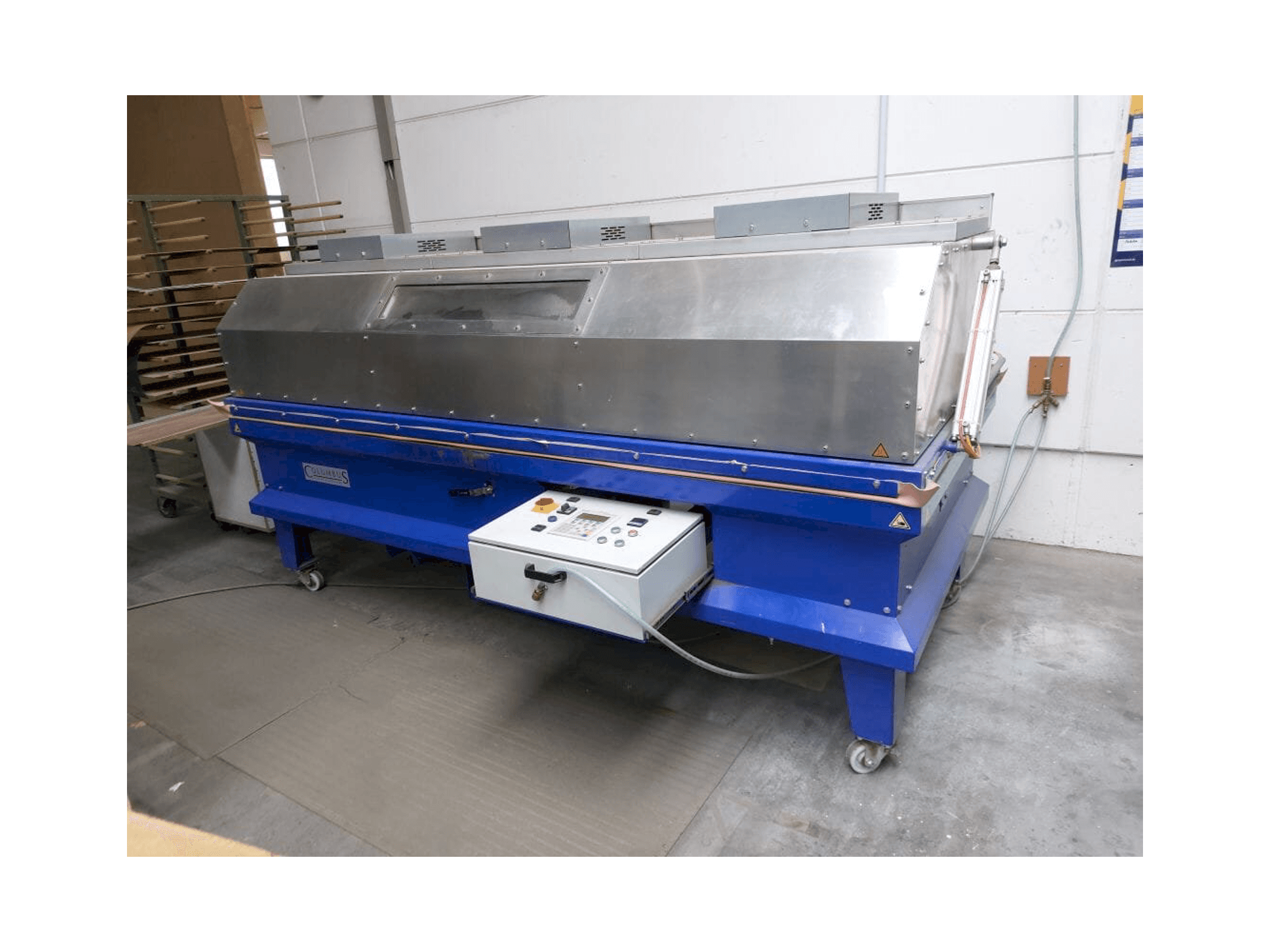 Vooraanzicht van Columbus MULTIMAT machine