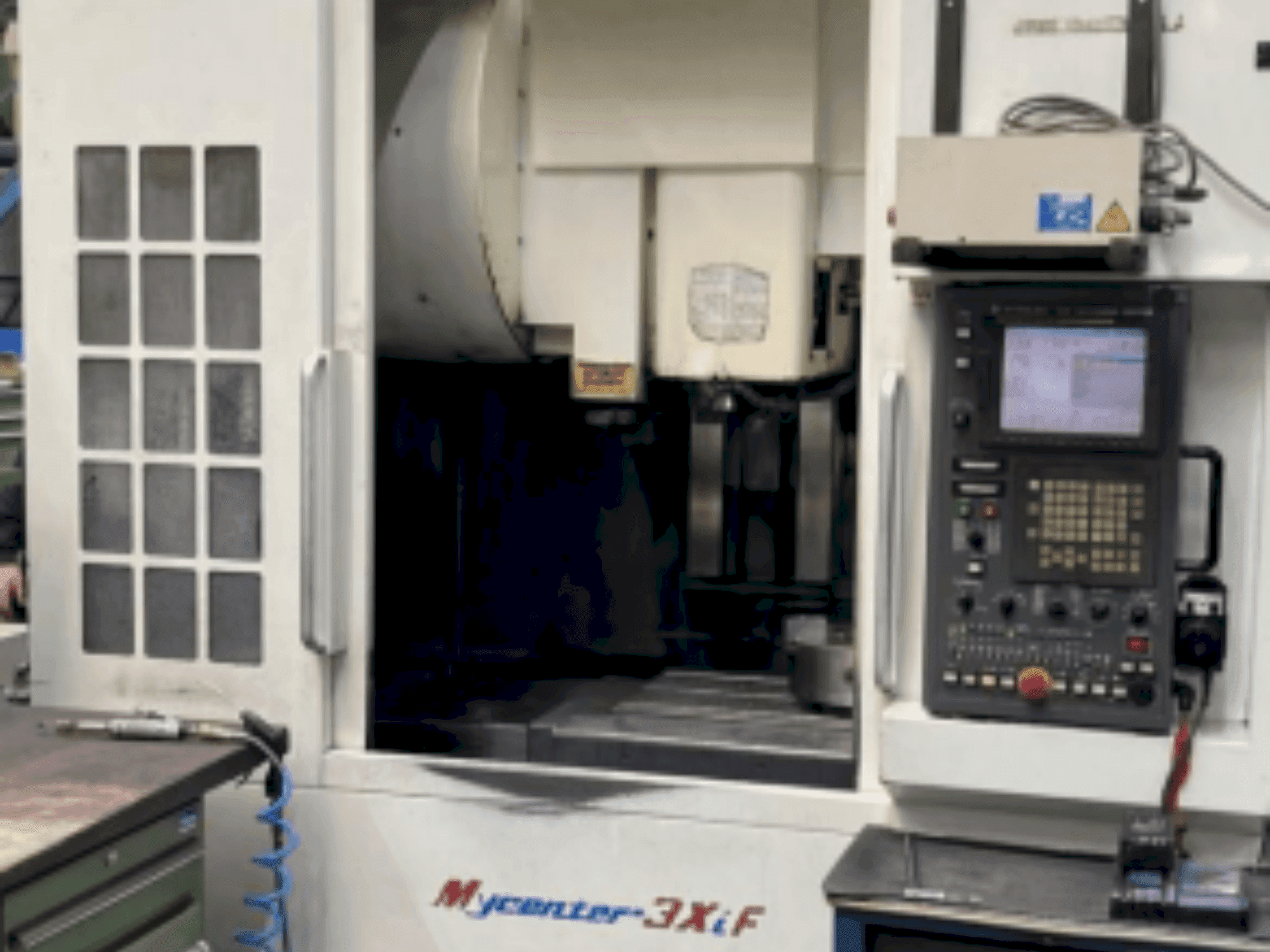 Vooraanzicht van Kitamura 3XiF machine