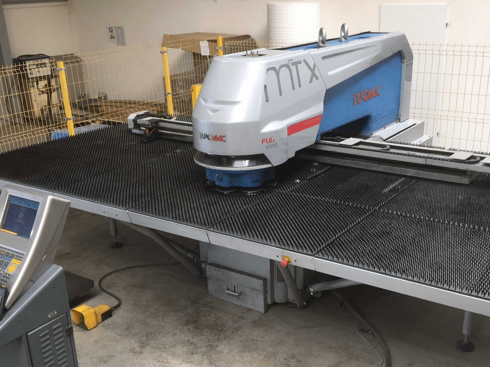 Vooraanzicht van Euromac MTX FLEX 6 machine