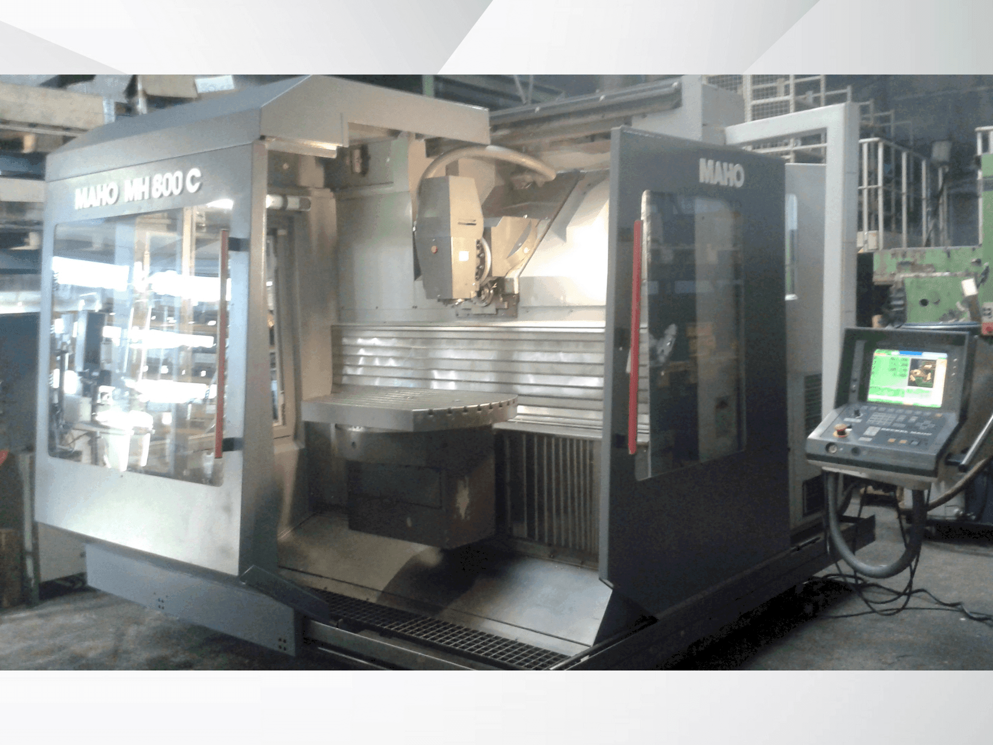 Vooraanzicht van MAHO MH 800 C machine