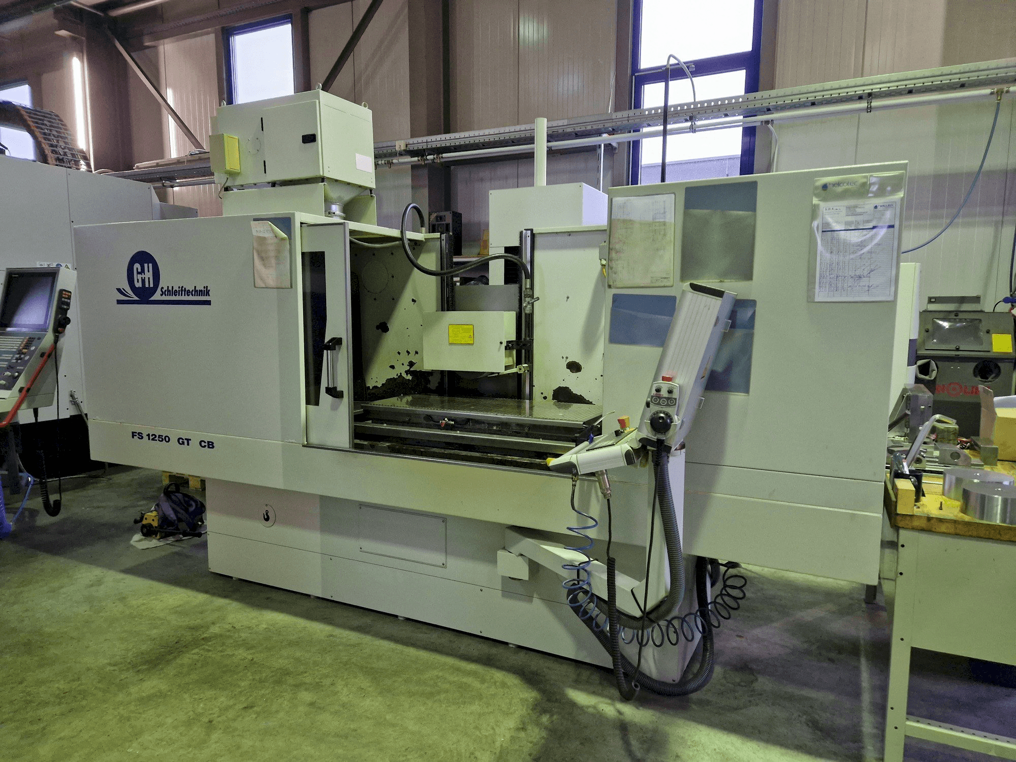 Vooraanzicht van GEIBEL & HOTZ FS 1250 GT CB machine