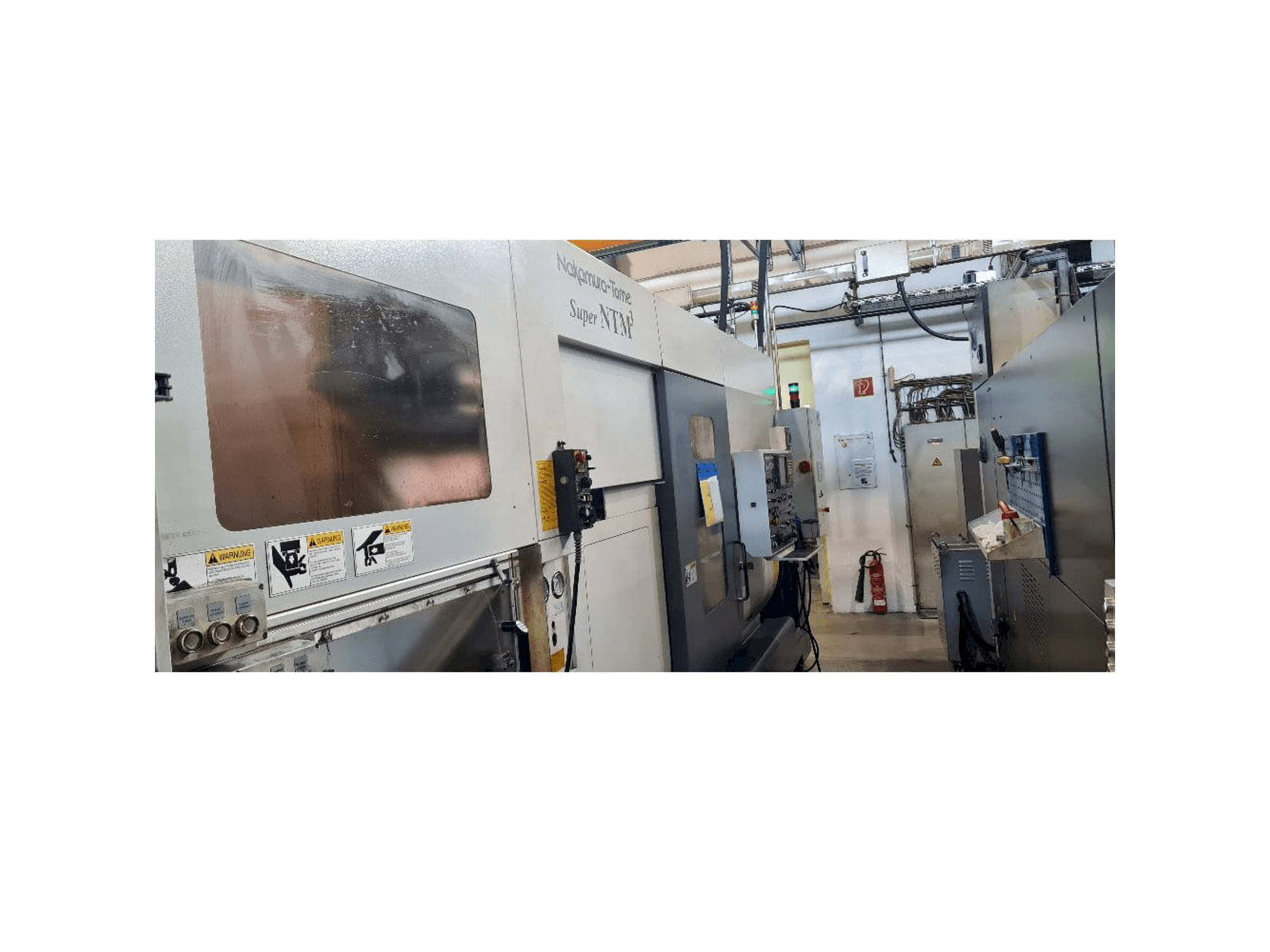 Vooraanzicht van NAKAMURA Super NTM³ machine