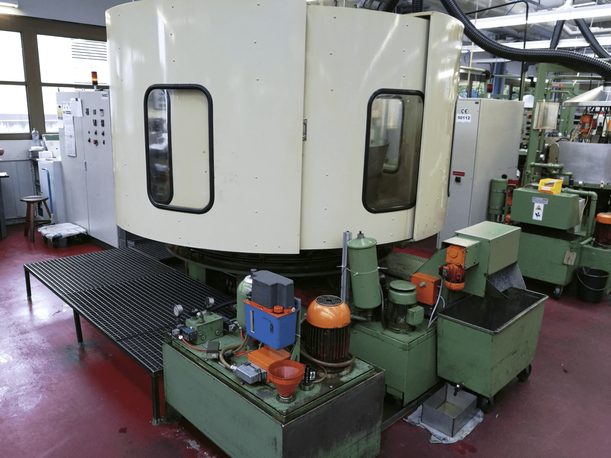 Vooraanzicht van RIS-INGOLD Rismatic 151G-12 machine