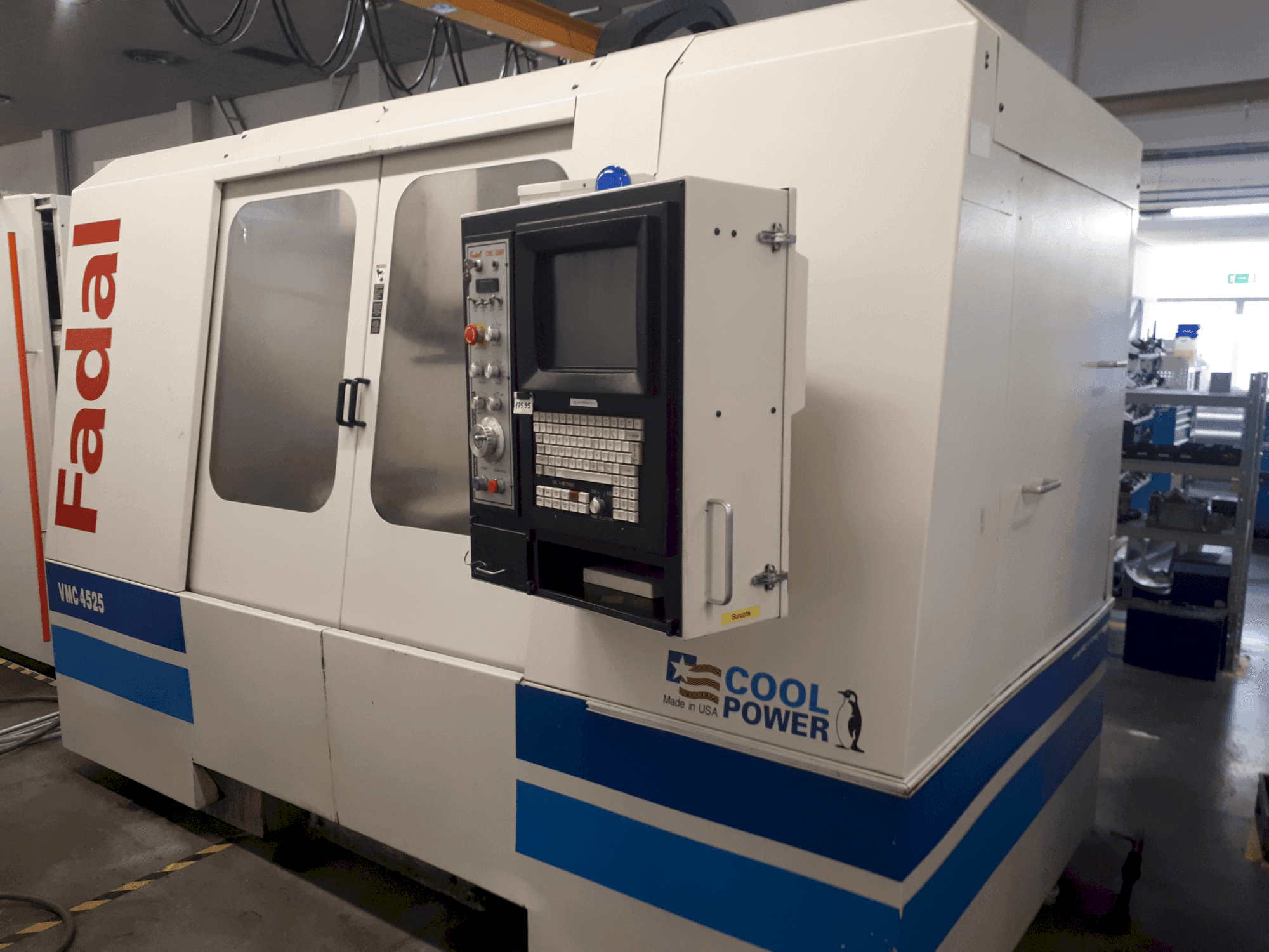 Vooraanzicht van FADAL VMC4525 machine