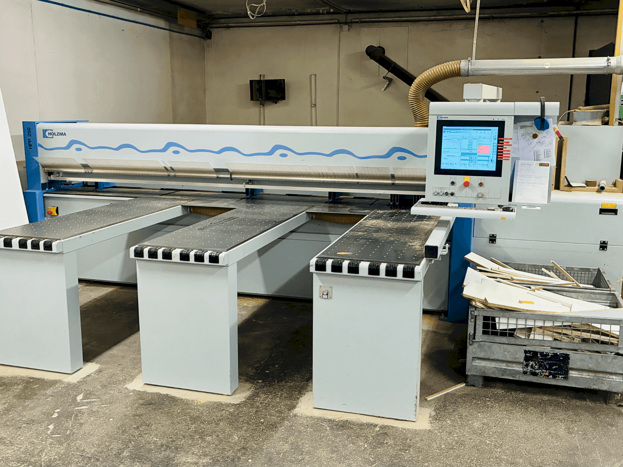 Vooraanzicht van HOLZMA HPP 250/38/38 machine