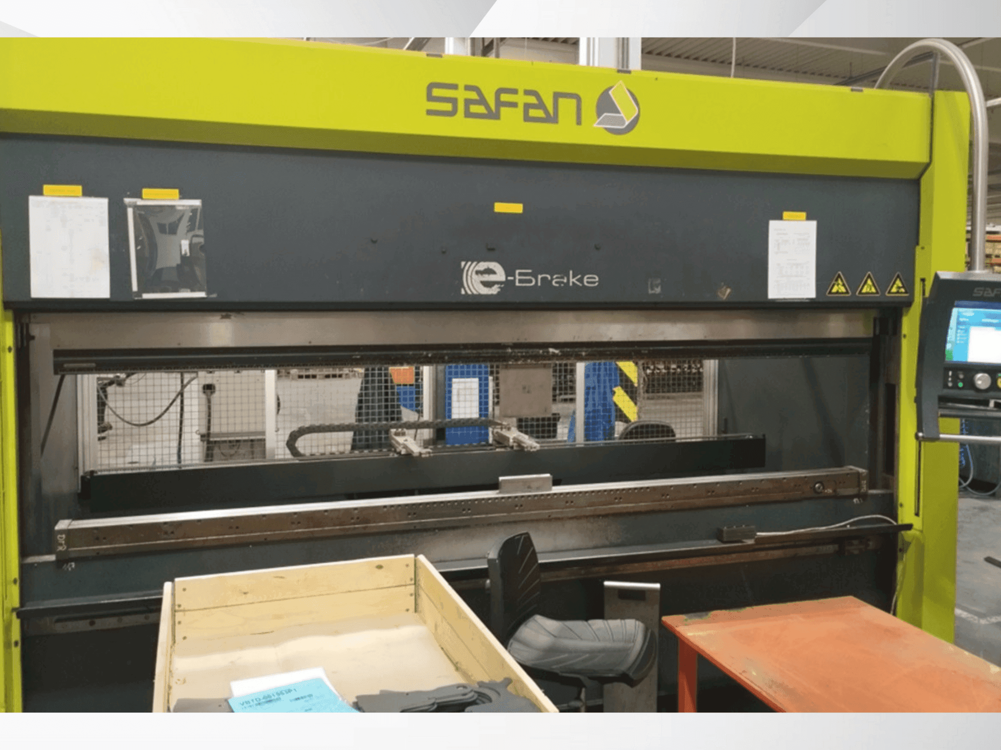 Vooraanzicht van Safan E-BRAKE 100-3100 TS 1 machine