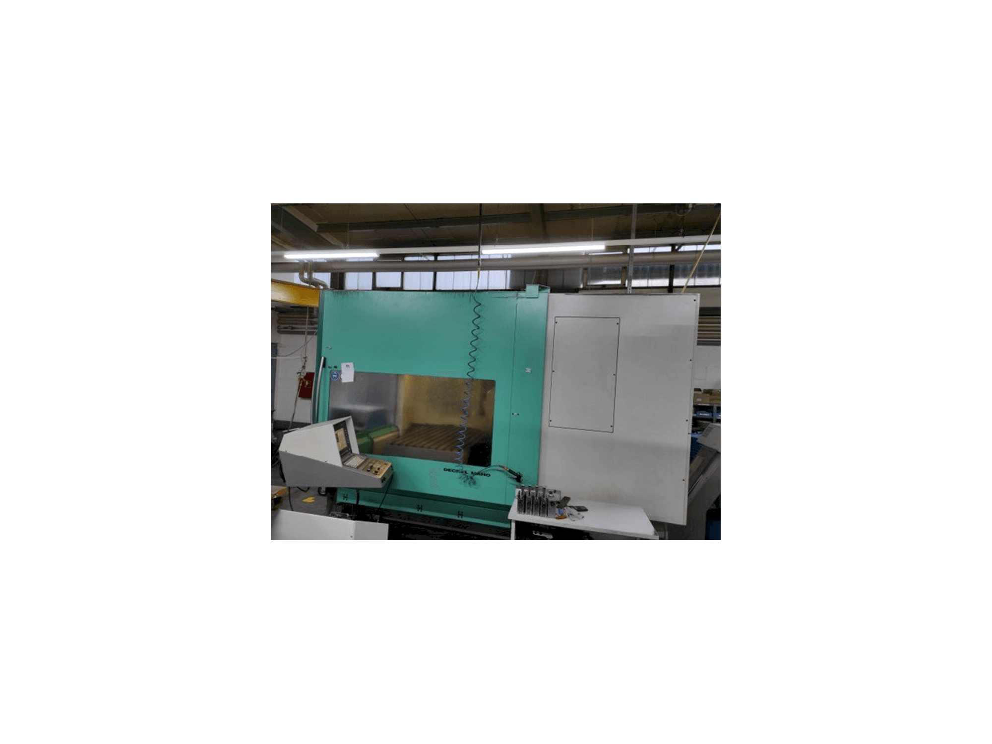 Vooraanzicht van DMG DMU 125 T machine