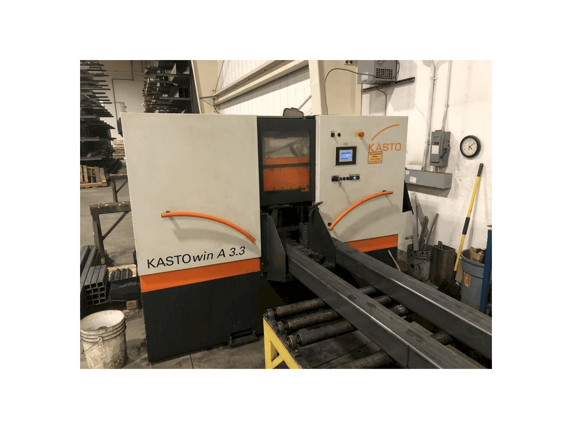 Vooraanzicht van KASTO win A 3.3 machine