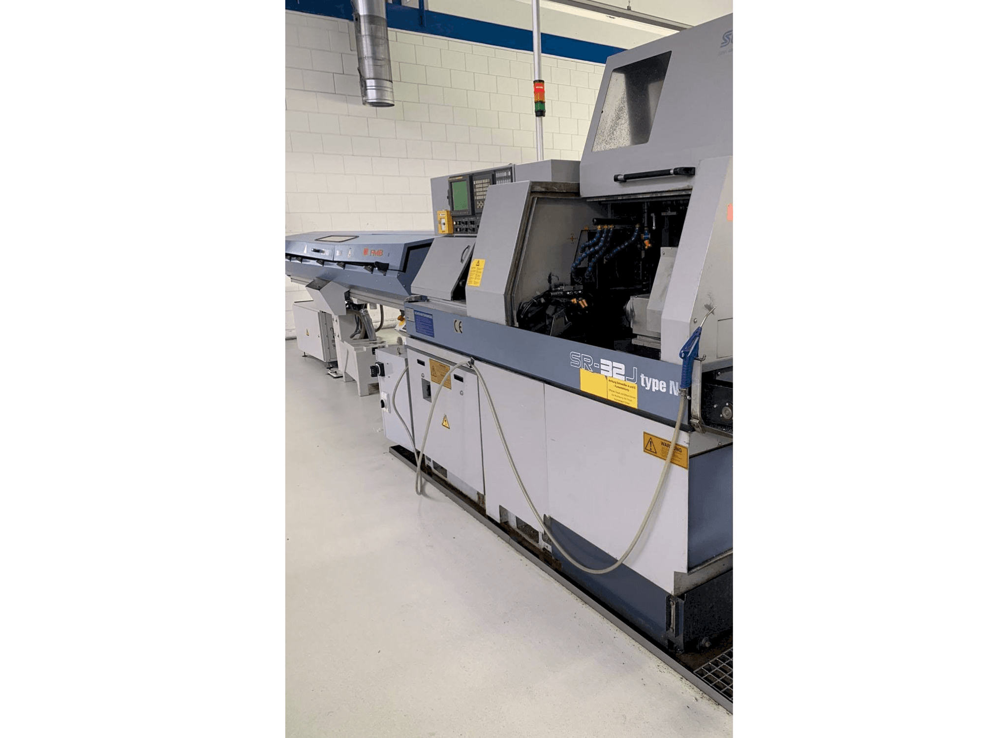 Vooraanzicht van Star SR-32J type N machine