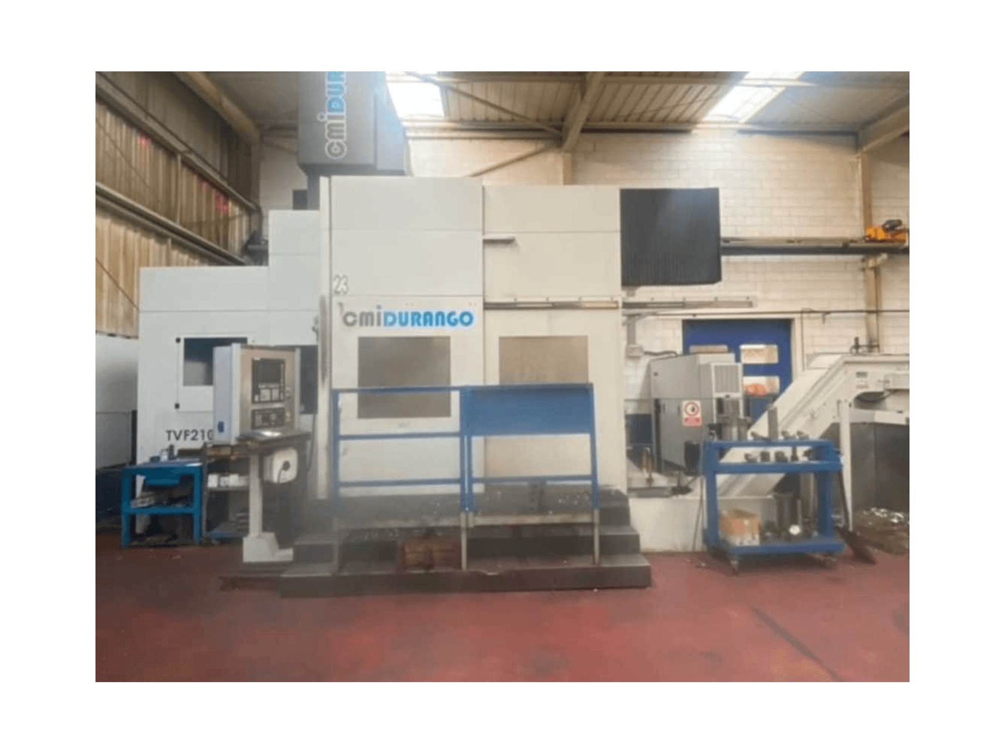 Vooraanzicht van cmiDURANGO TVF210-2000 machine