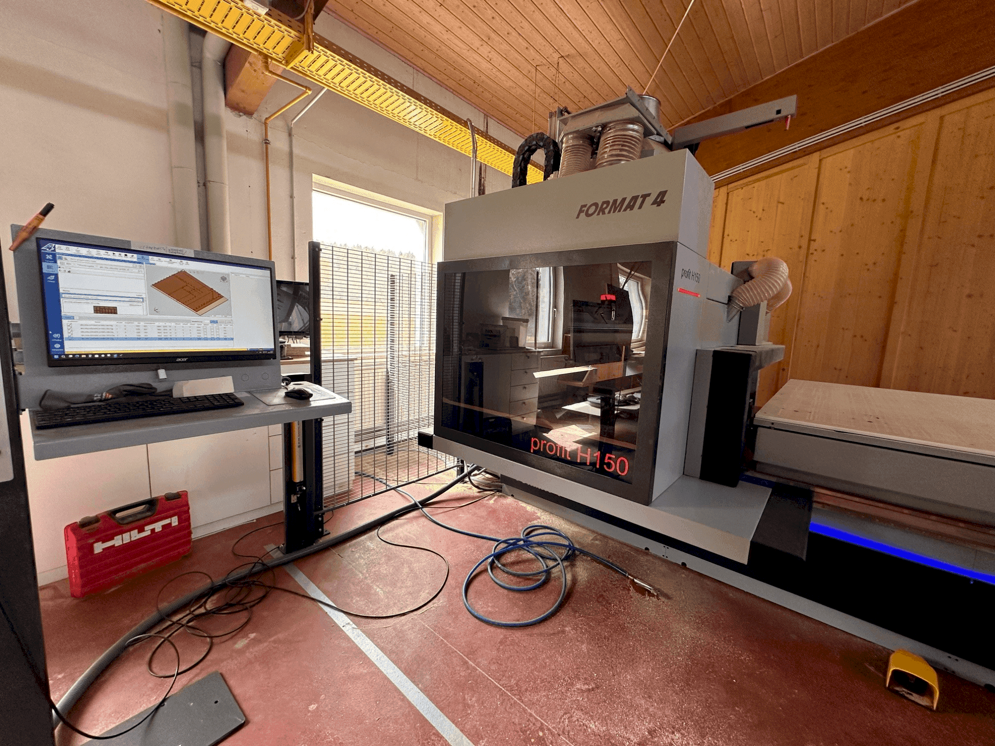 Vooraanzicht van FORMAT4 Profit H150 22.32 T machine