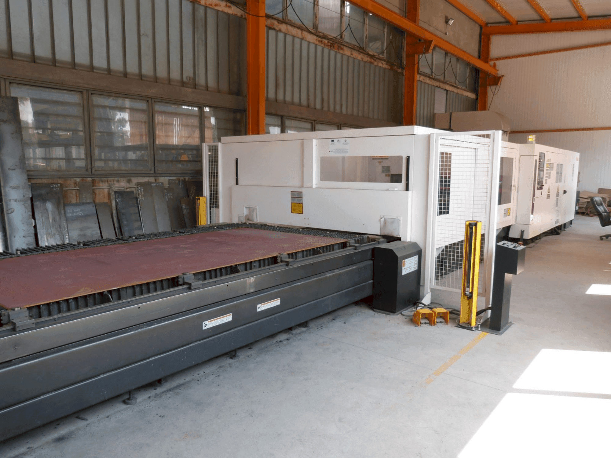 Vooraanzicht van Mazak SUPER TURBO-X 612 MK III G machine